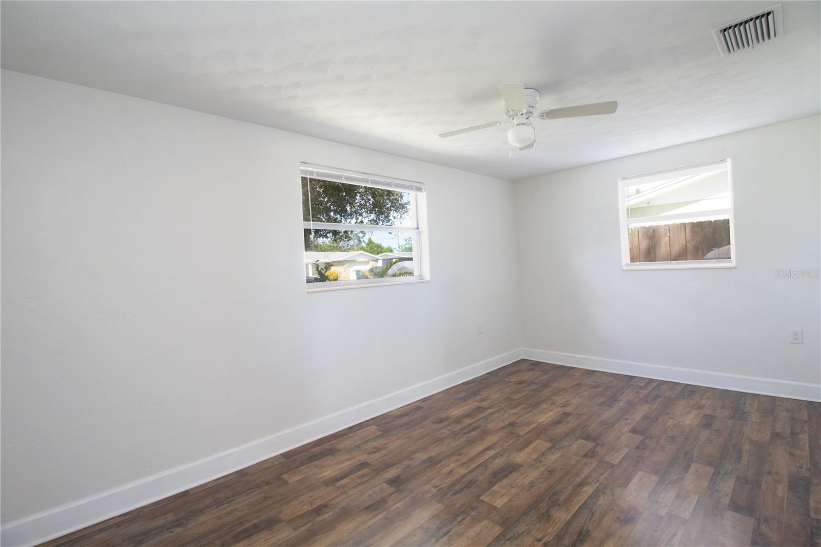 1408 JENNINGS DR — photo 11