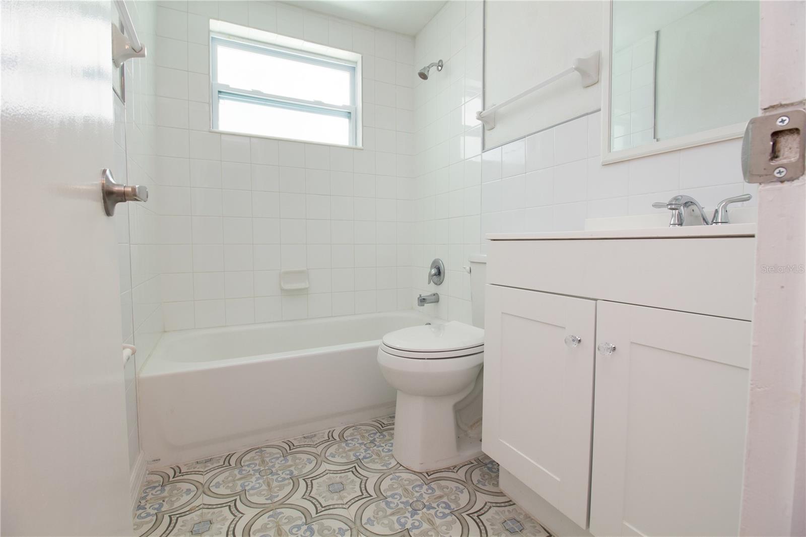 1408 JENNINGS DR — photo 15