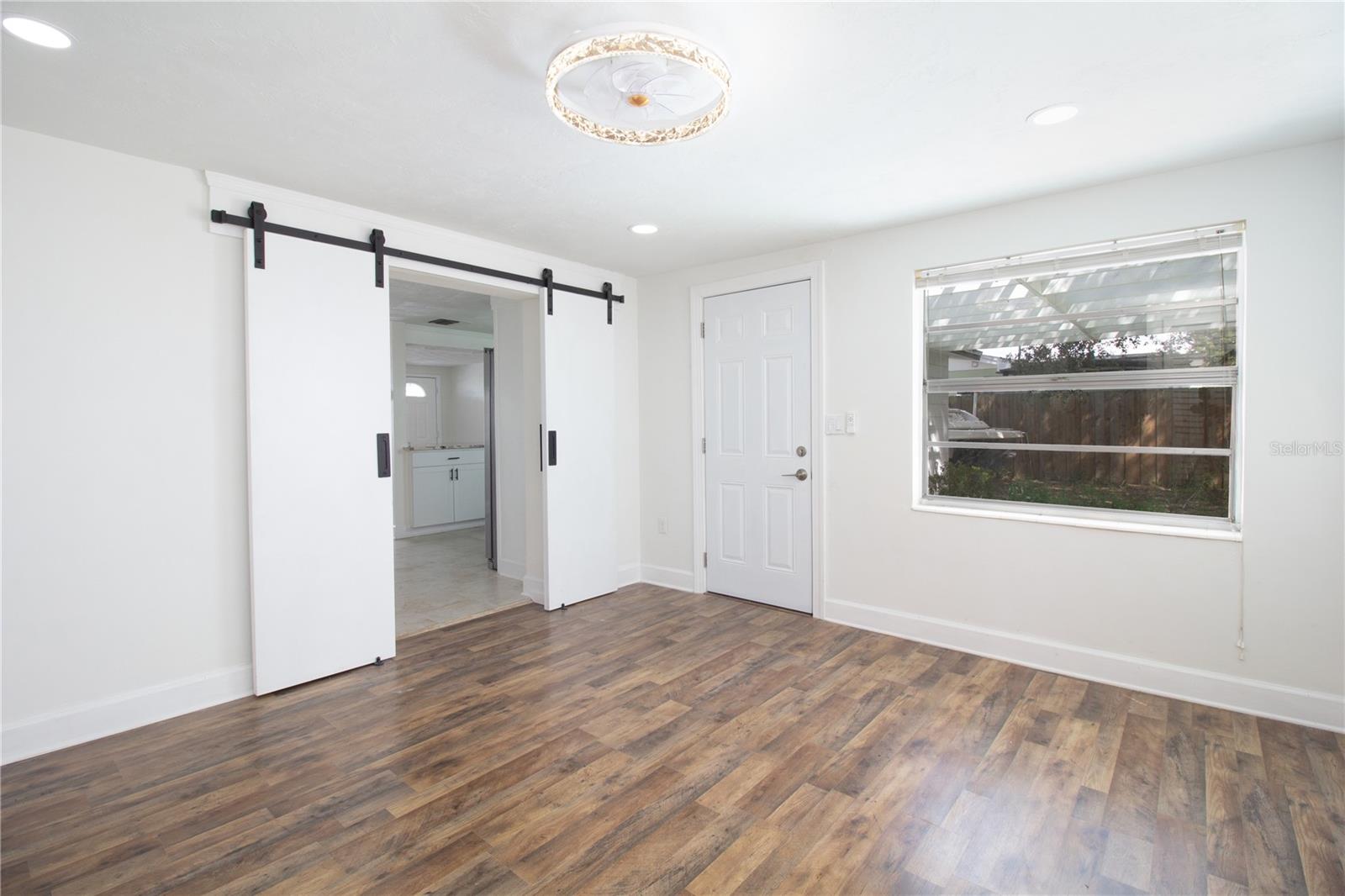 1408 JENNINGS DR — photo 17