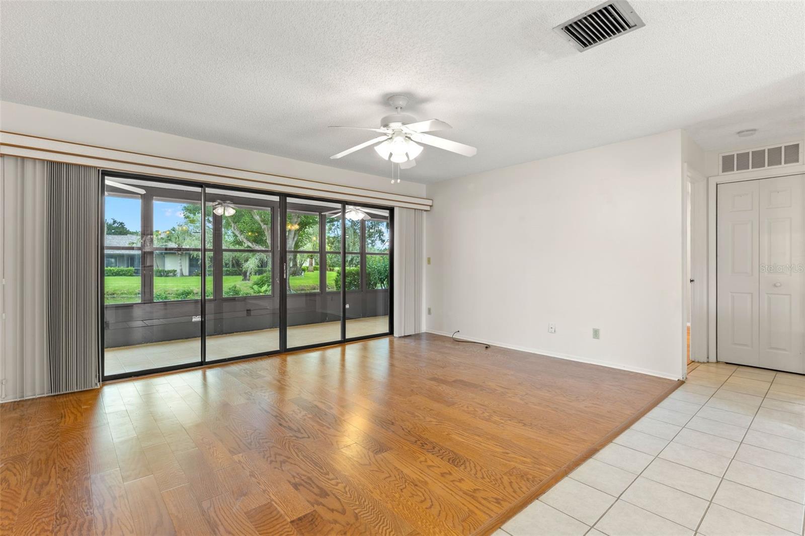 210 GRETCHEN CT — photo 6