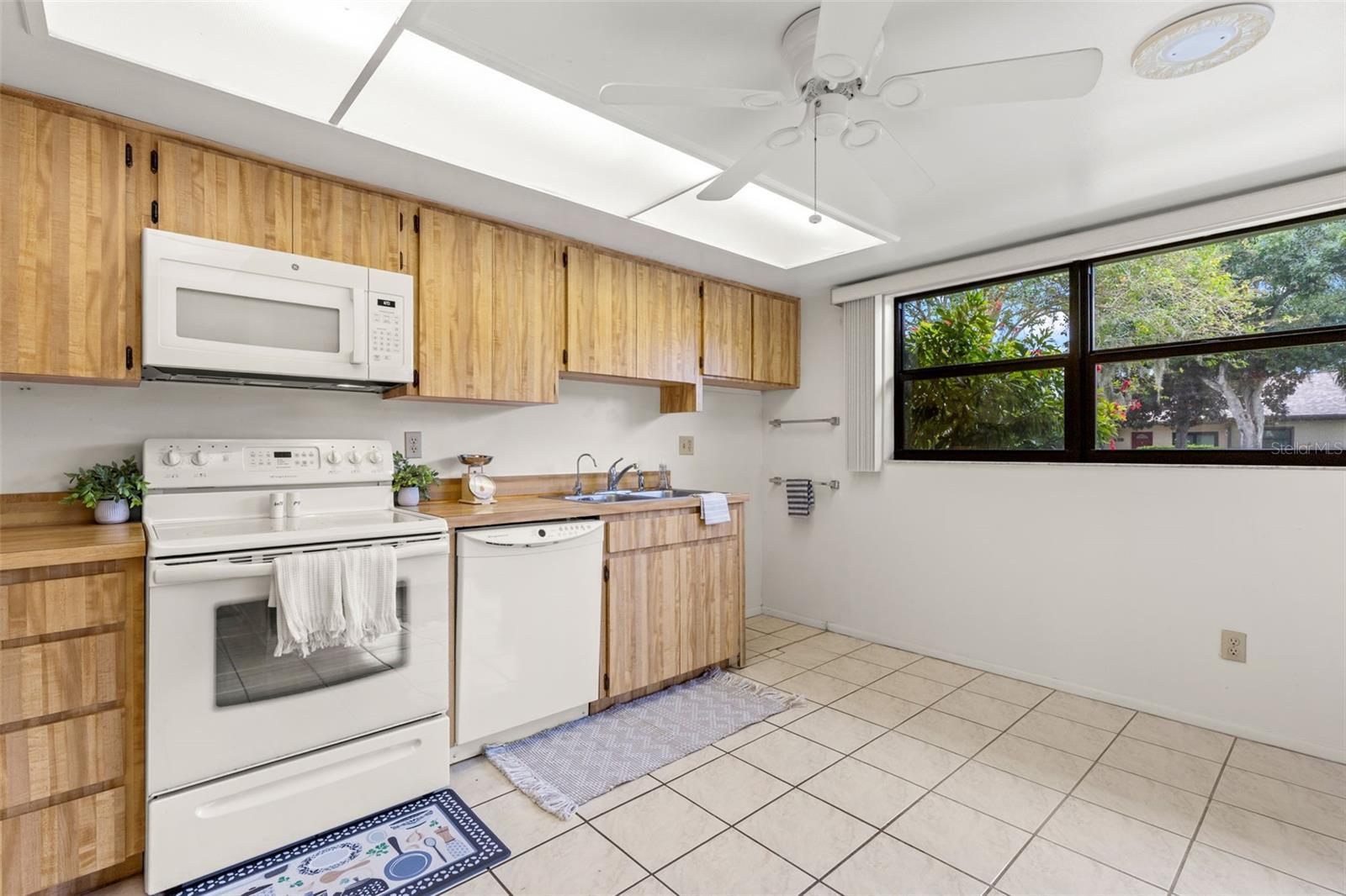 210 GRETCHEN CT — photo 13