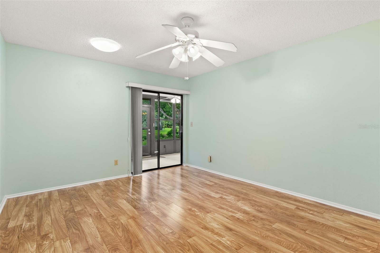 210 GRETCHEN CT — photo 19