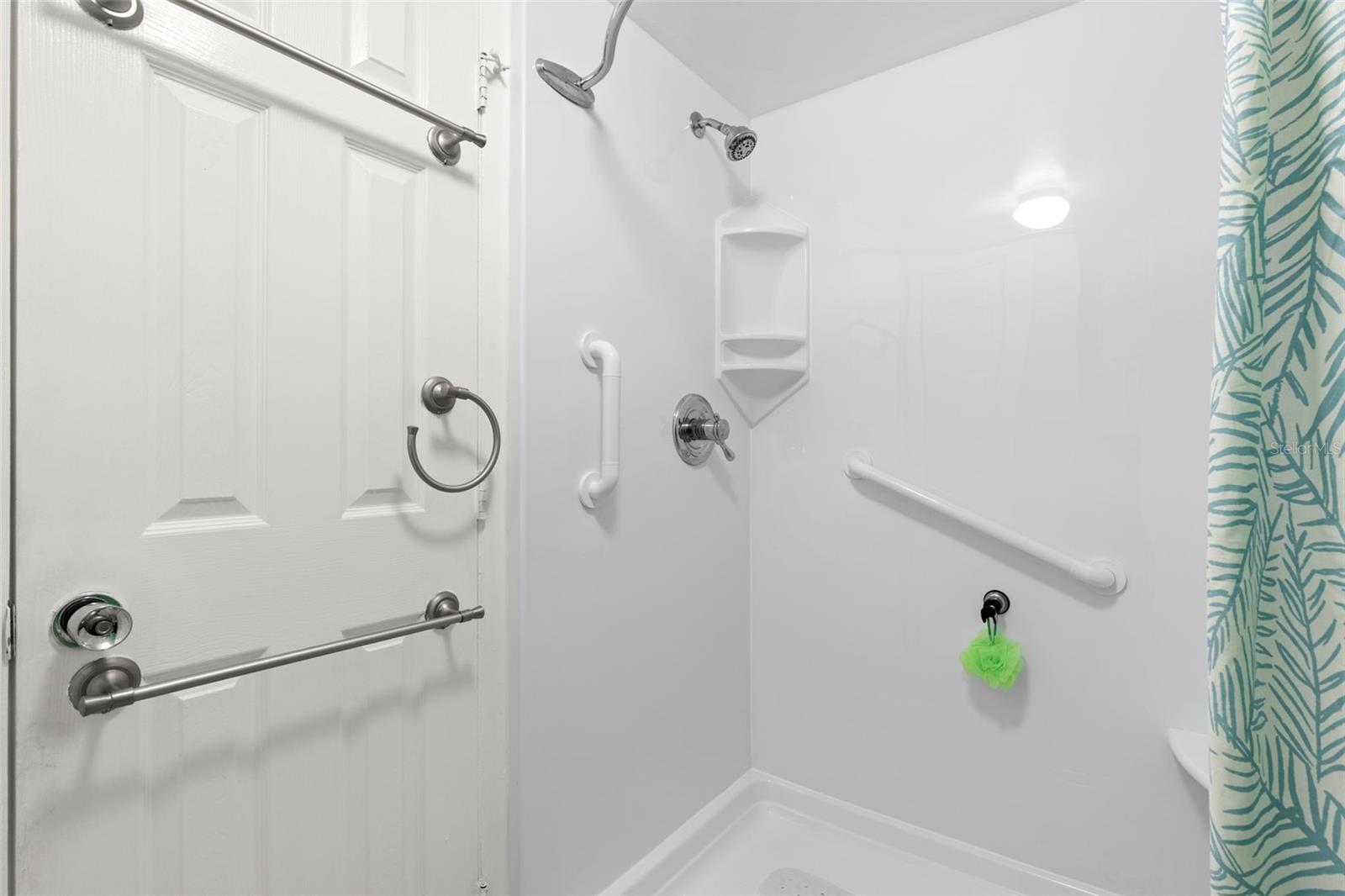 210 GRETCHEN CT — photo 22