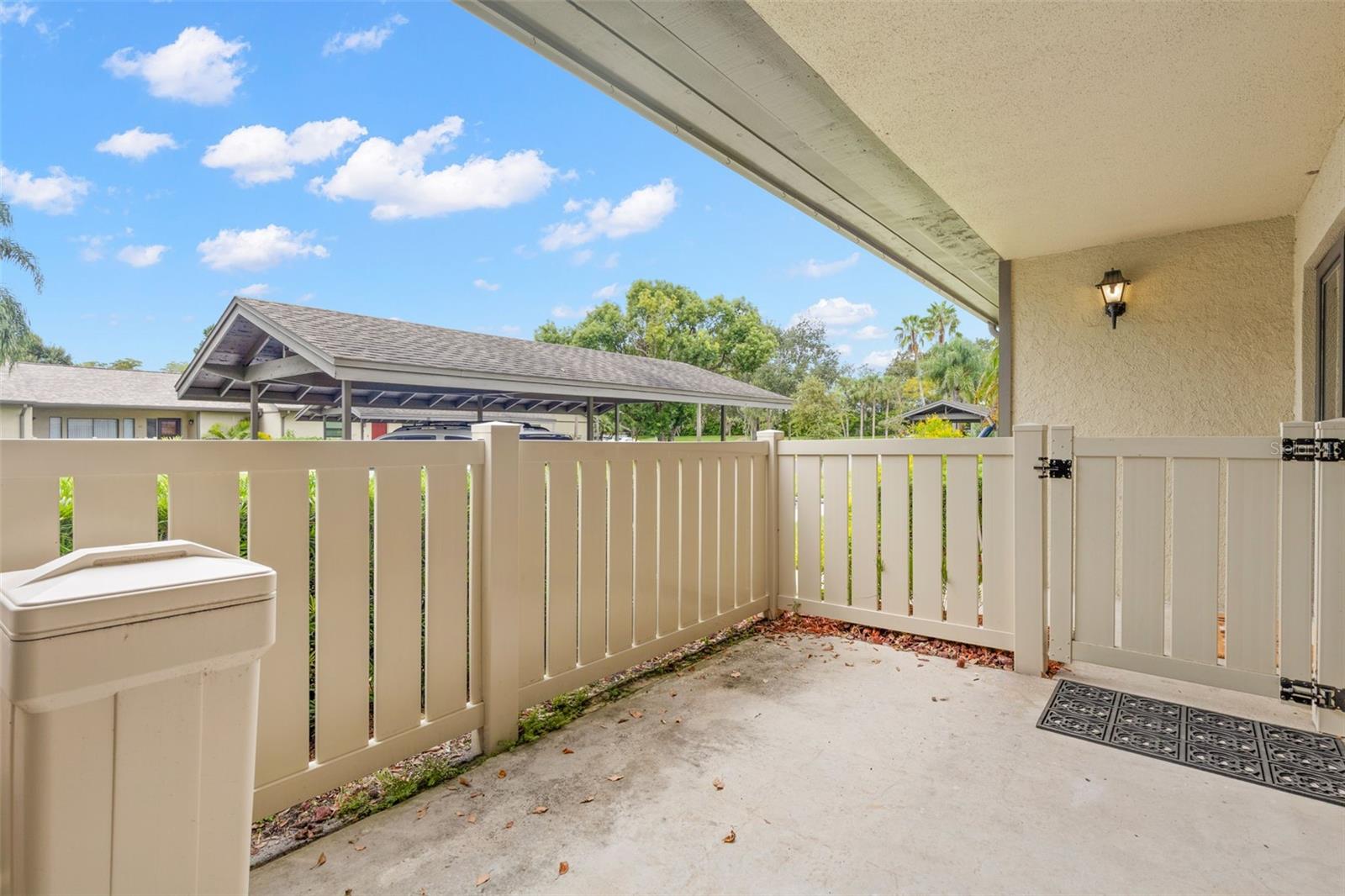 210 GRETCHEN CT — photo 2