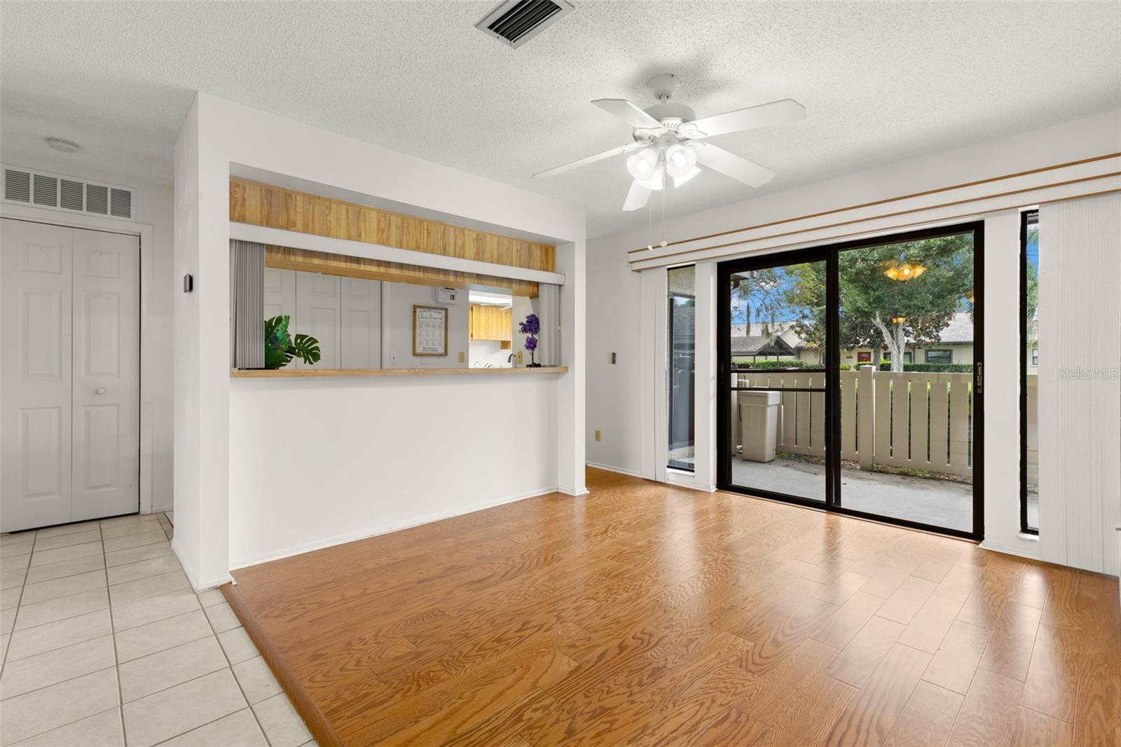 210 GRETCHEN CT — photo 10