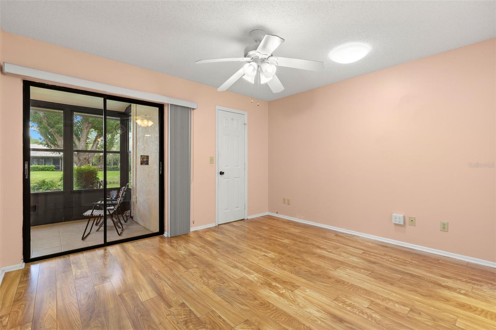 210 GRETCHEN CT — photo 23