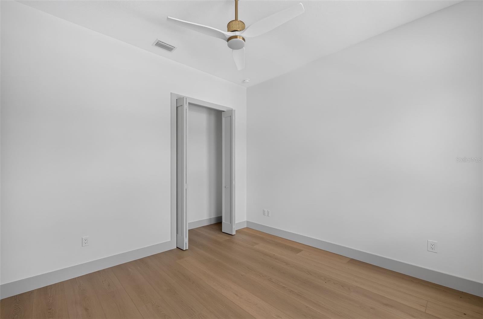 1207 E ELLICOTT ST — photo 46