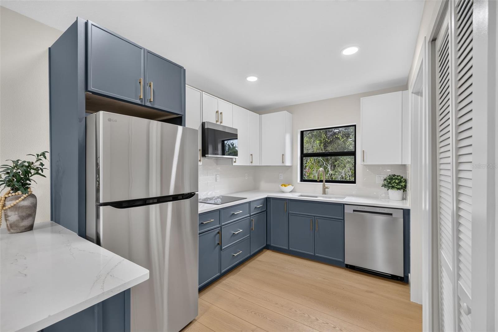 1207 E ELLICOTT ST — photo 58