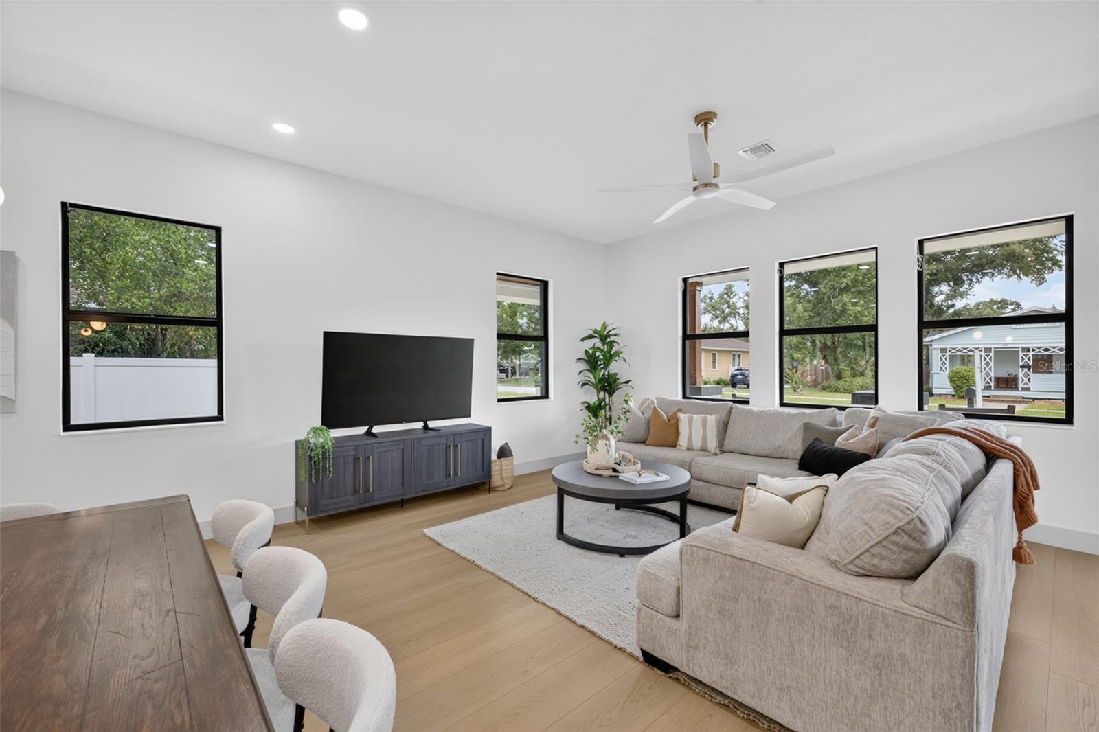 1207 E ELLICOTT ST — photo 6