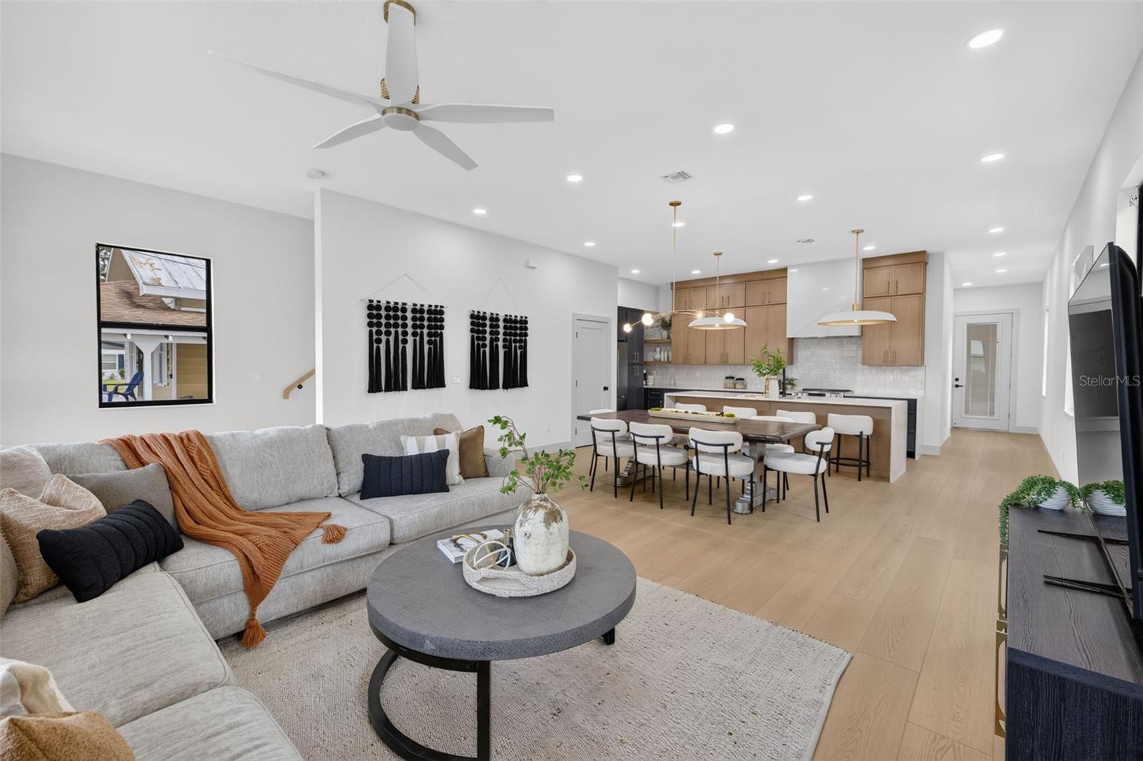 1207 E ELLICOTT ST — photo 8