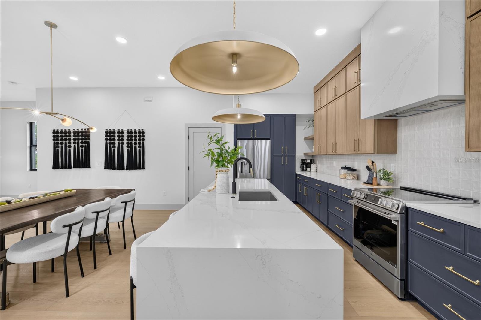1207 E ELLICOTT ST — photo 16