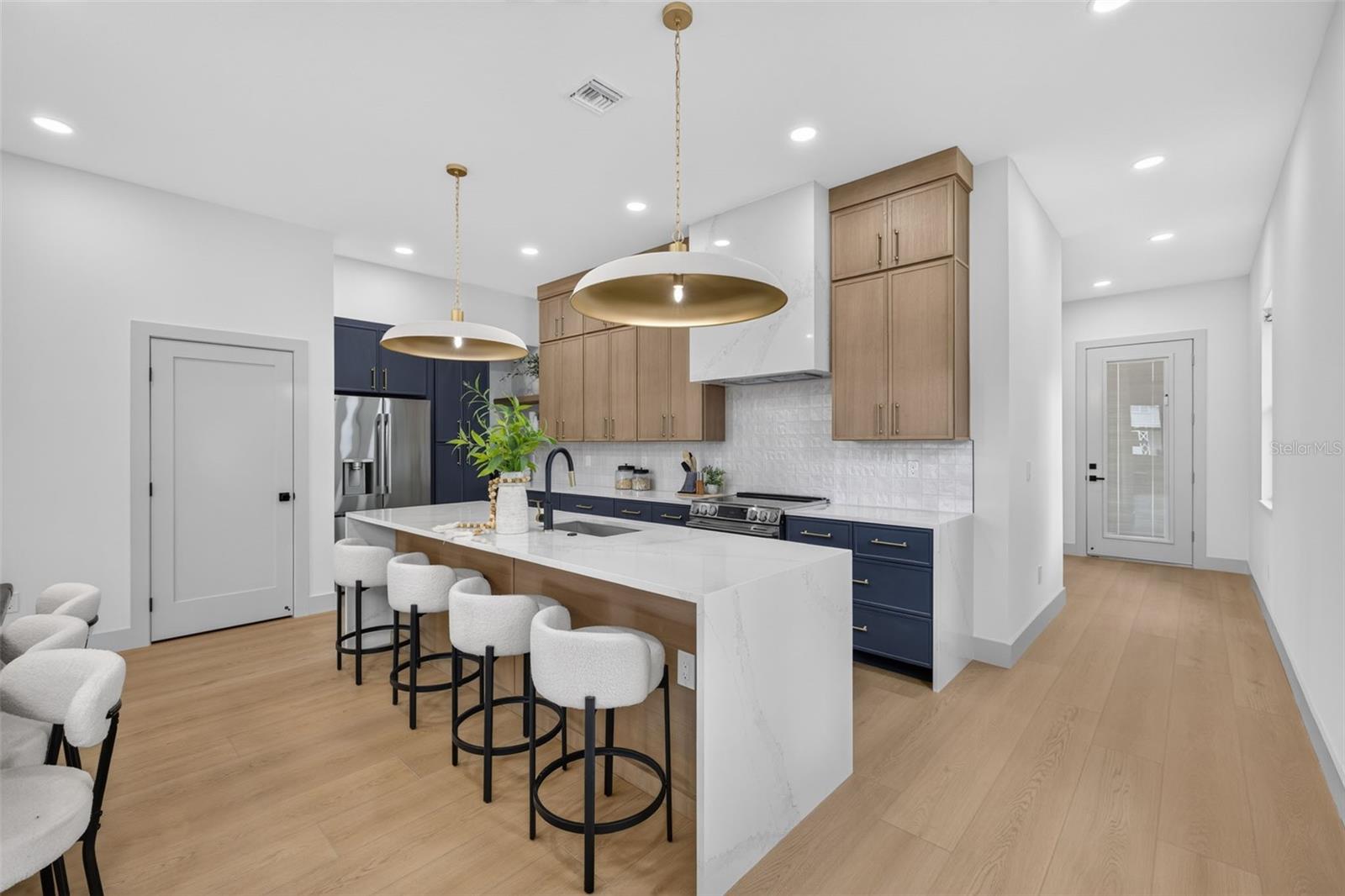 1207 E ELLICOTT ST — photo 15