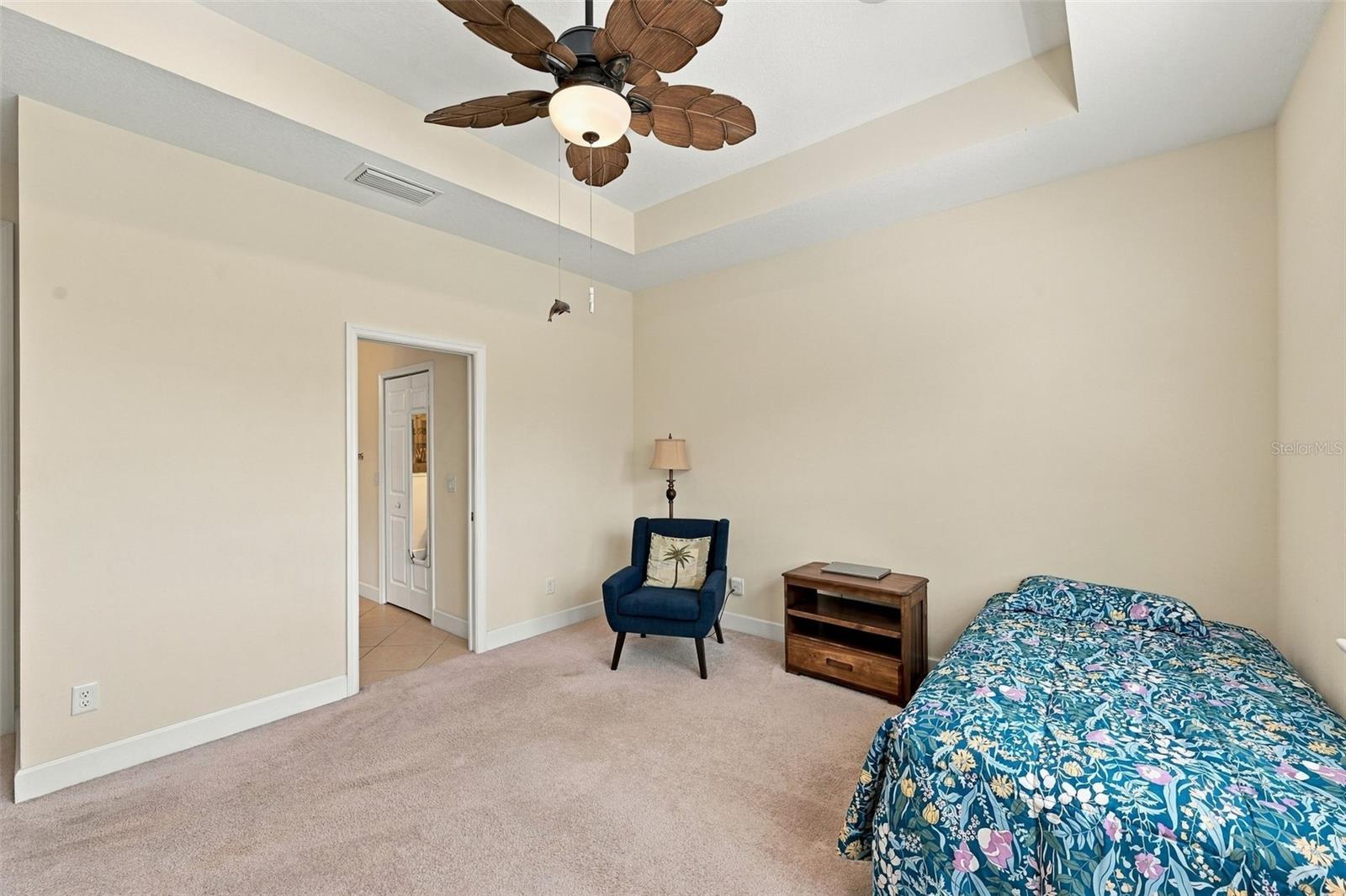 704 CHIPPER DR — photo 19