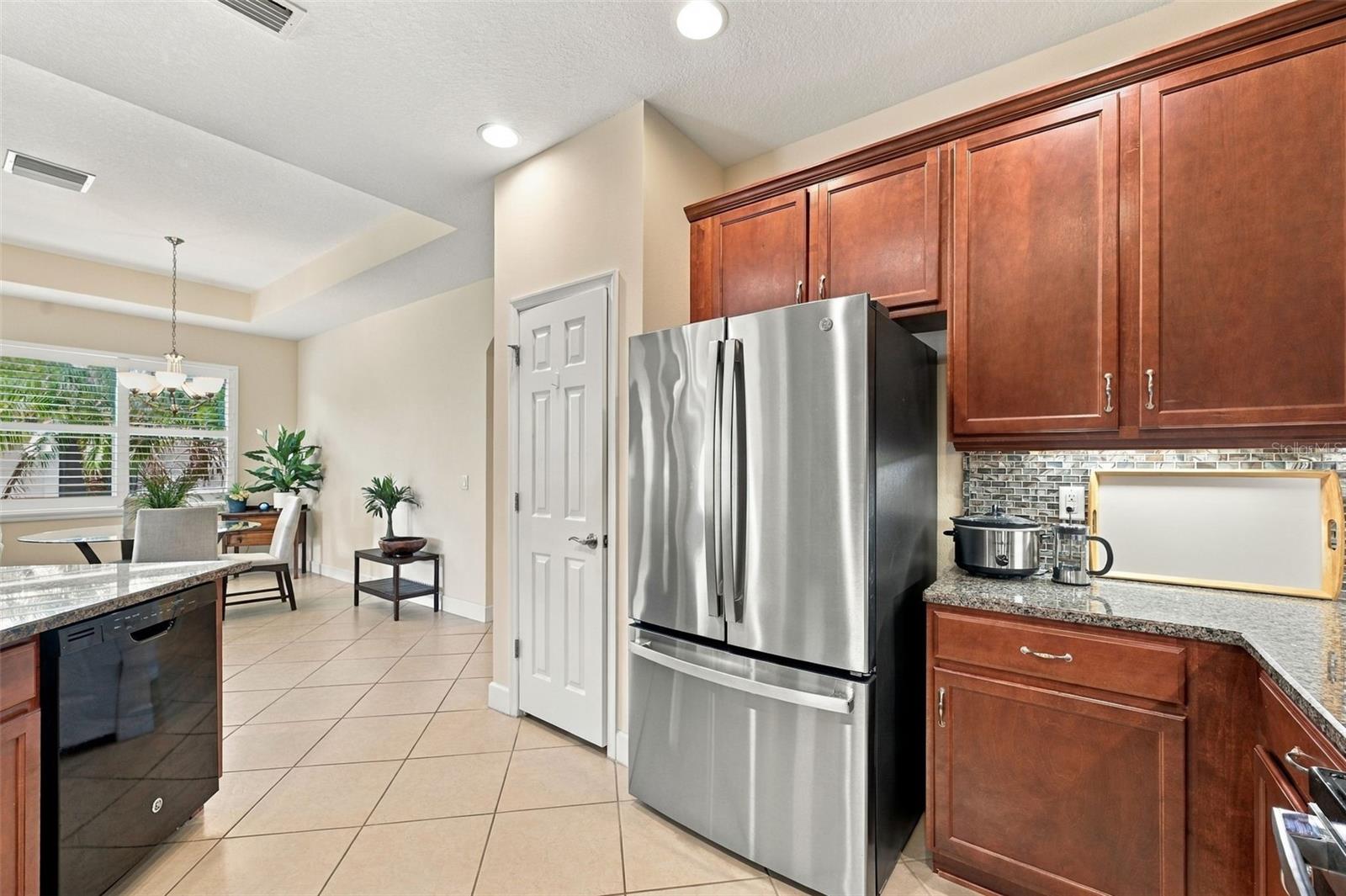 704 CHIPPER DR — photo 17
