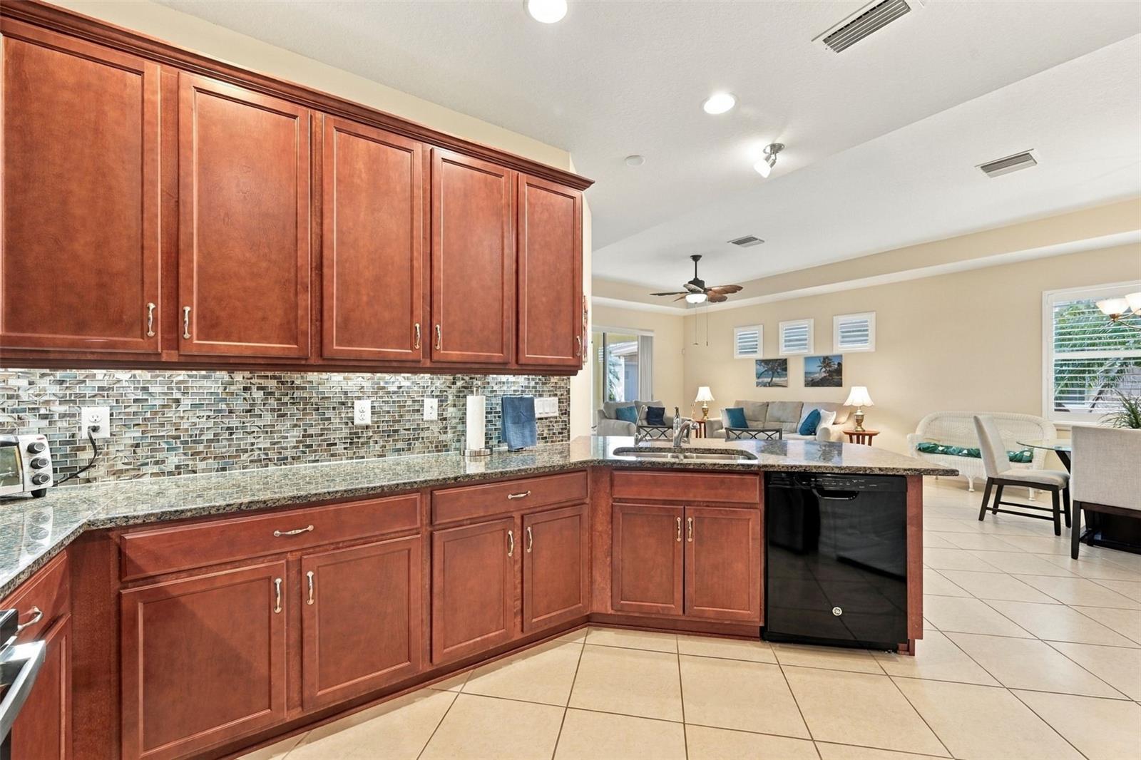 704 CHIPPER DR — photo 16