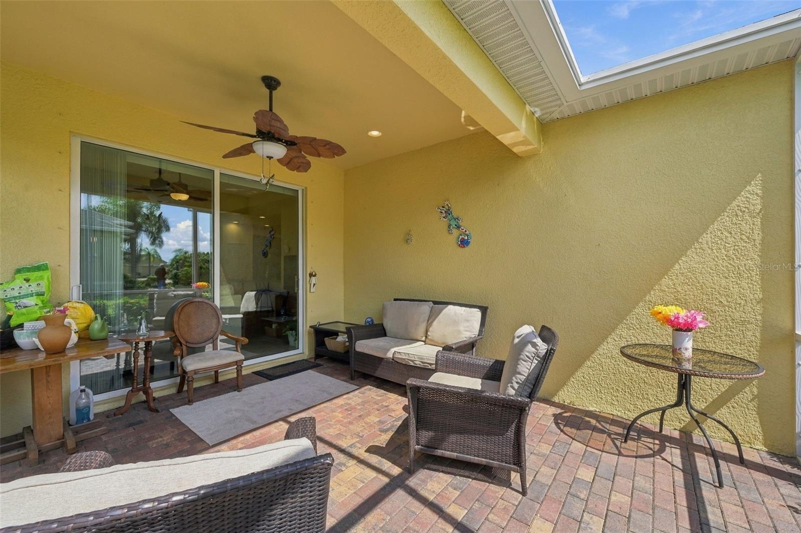 704 CHIPPER DR — photo 32