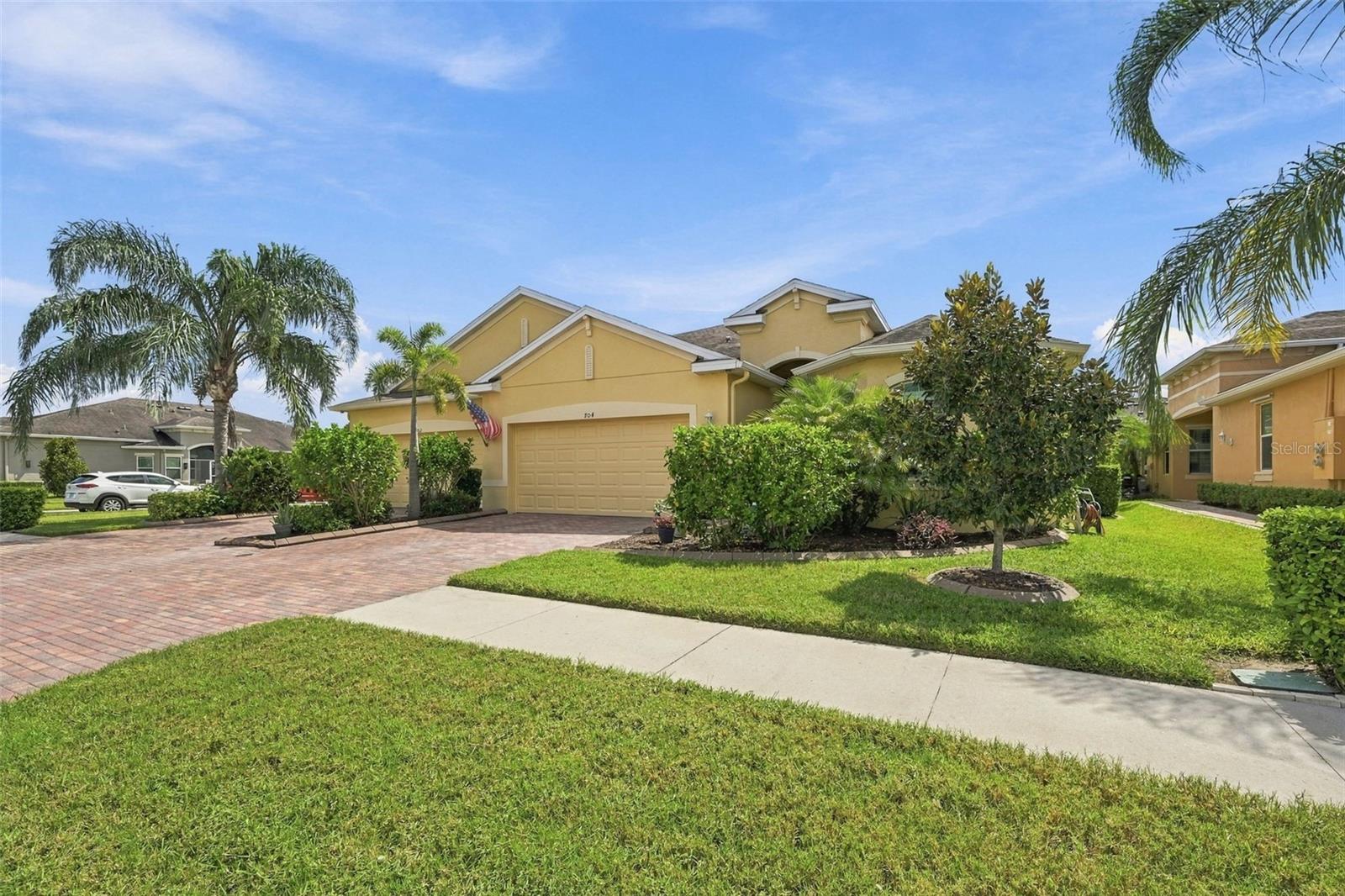 704 CHIPPER DR — photo 43