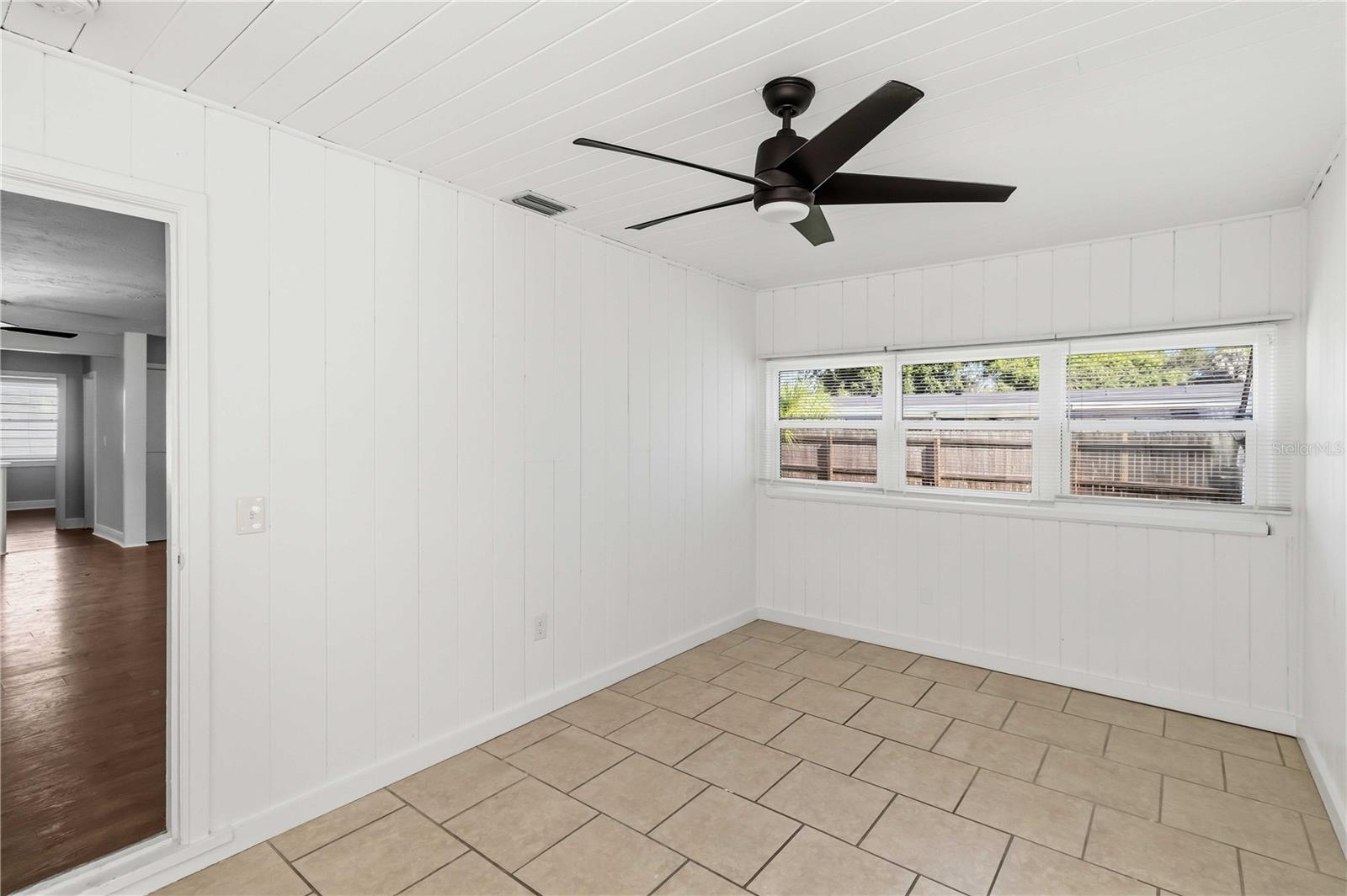 1517 W RIVER SHORE WAY — photo 18