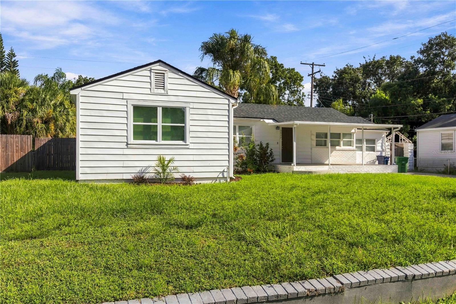 1517 W RIVER SHORE WAY — photo 2