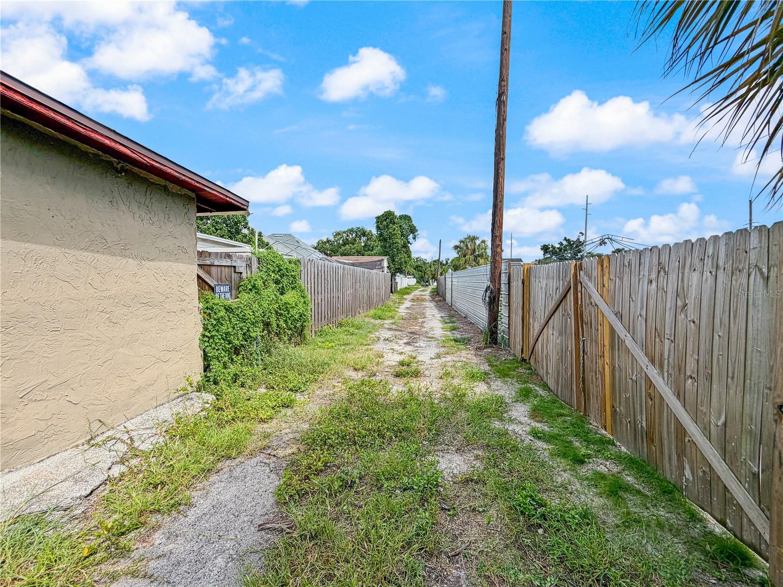 2509 W LEMON ST — photo 32