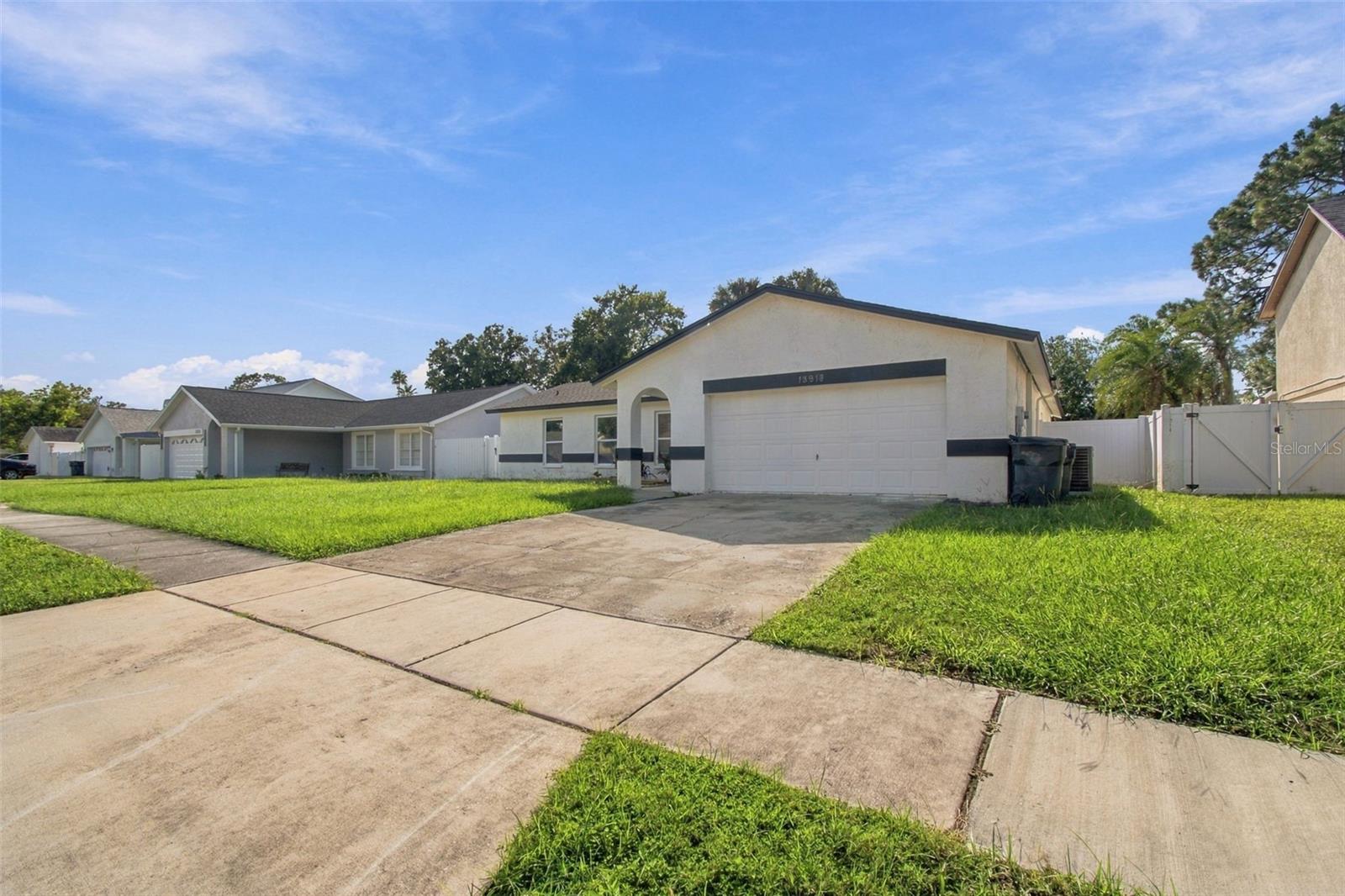 13918 BRIARDALE LN — photo 4
