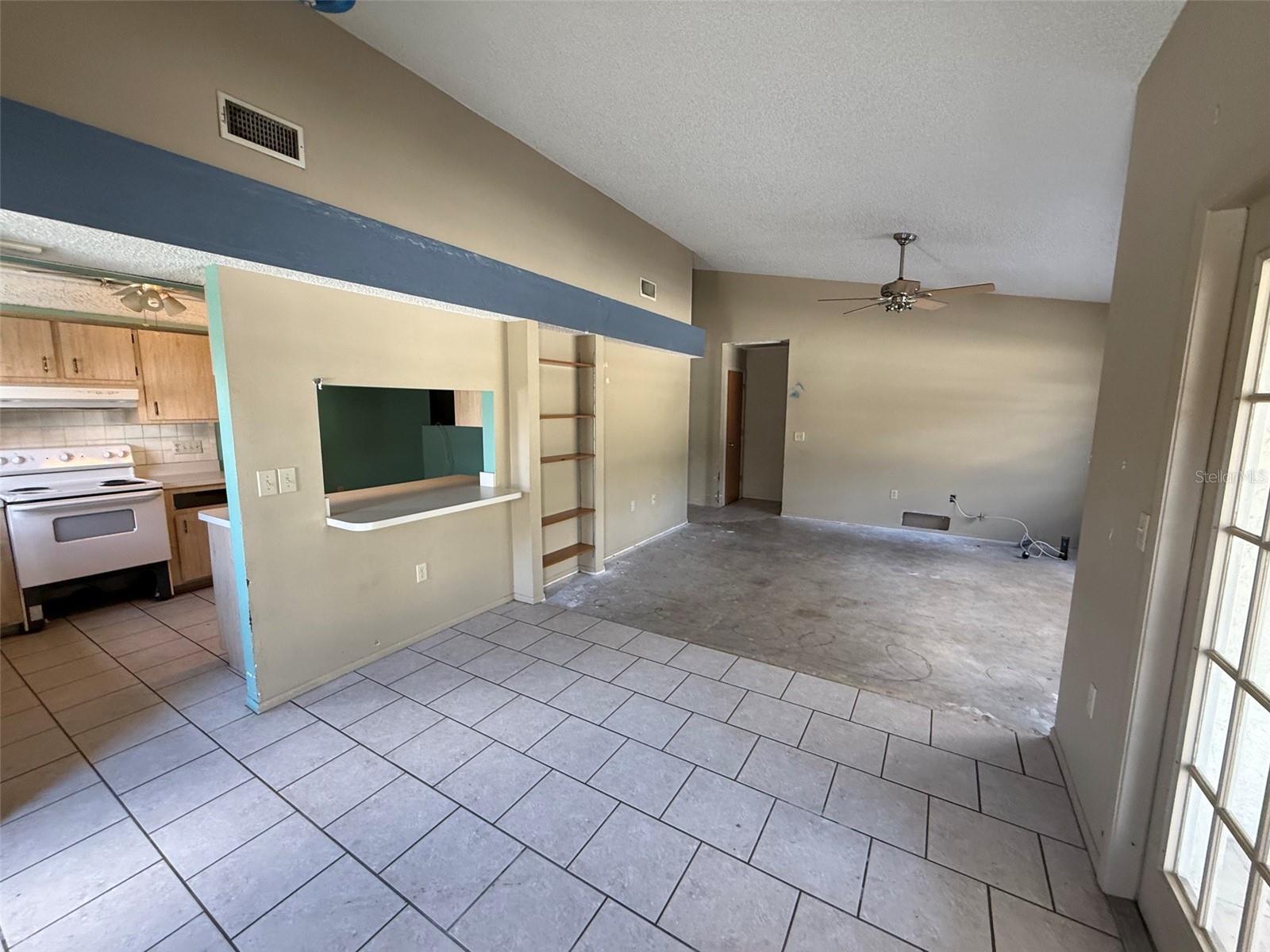 8835 ARUBA LN — photo 8