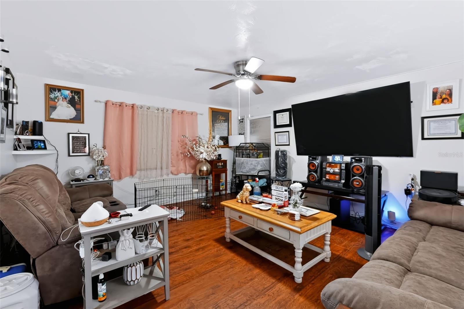 2409 GIDDENS AVE — photo 4