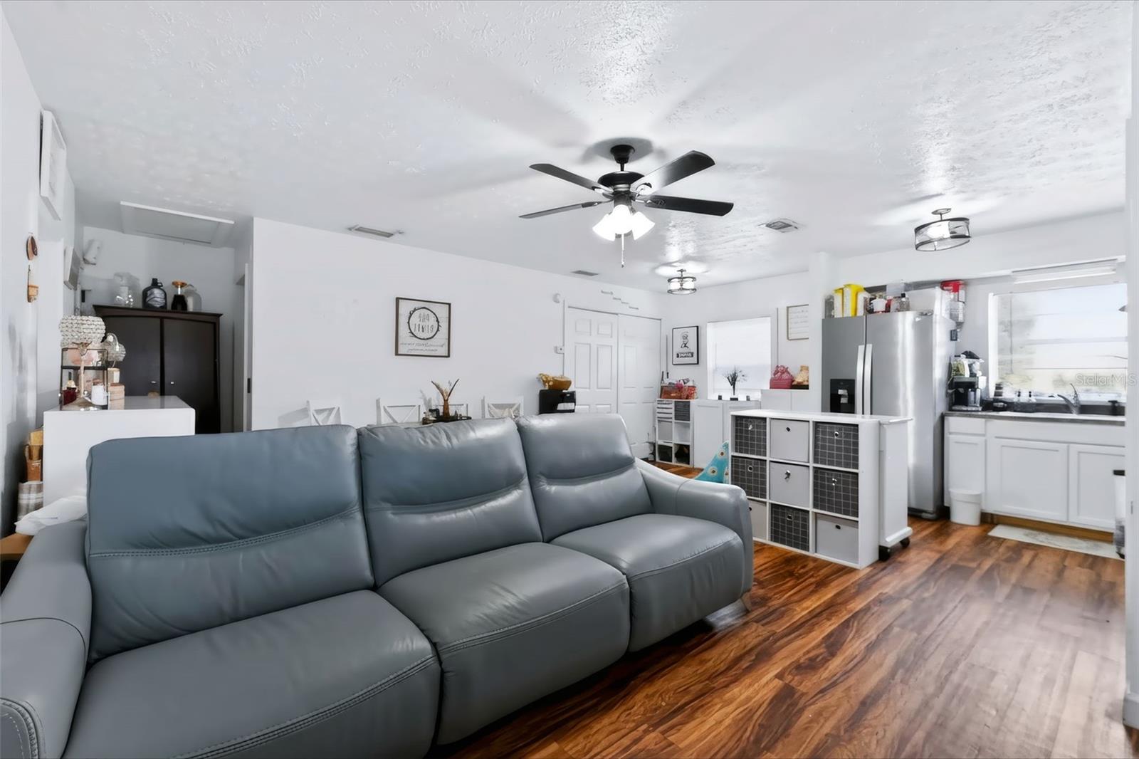 2409 GIDDENS AVE — photo 34