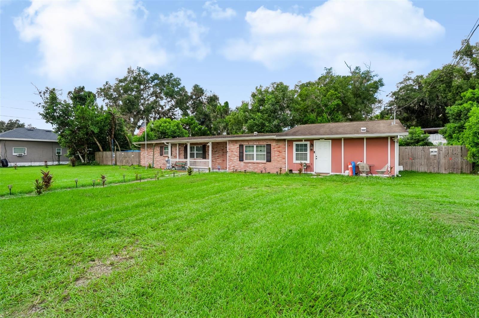 2409 GIDDENS AVE — photo 3