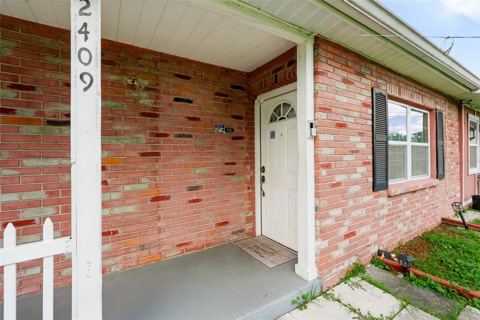 2409 GIDDENS AVE — photo 41