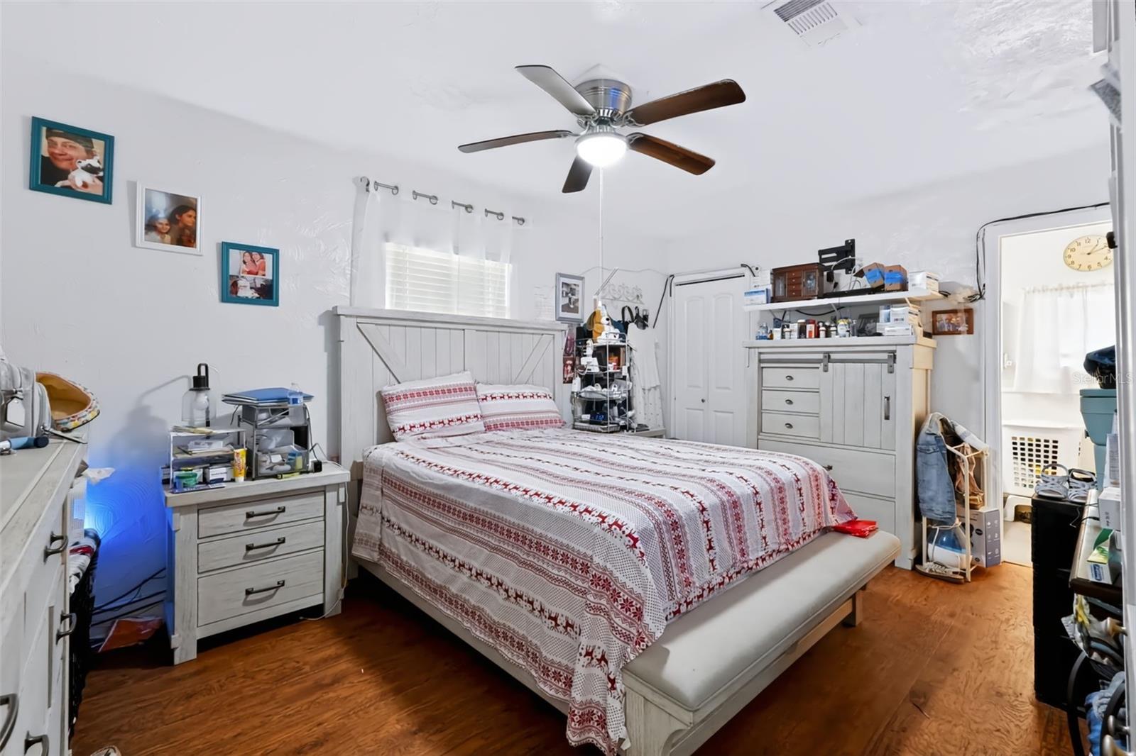 2409 GIDDENS AVE — photo 20