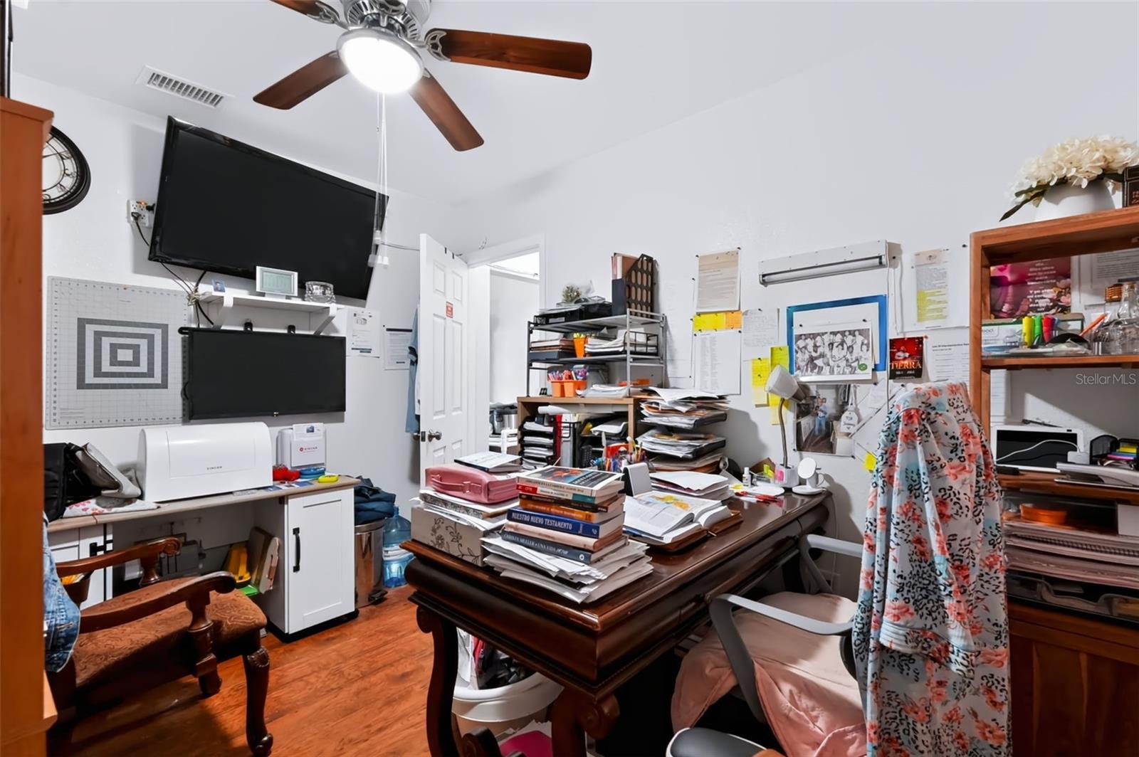 2409 GIDDENS AVE — photo 18