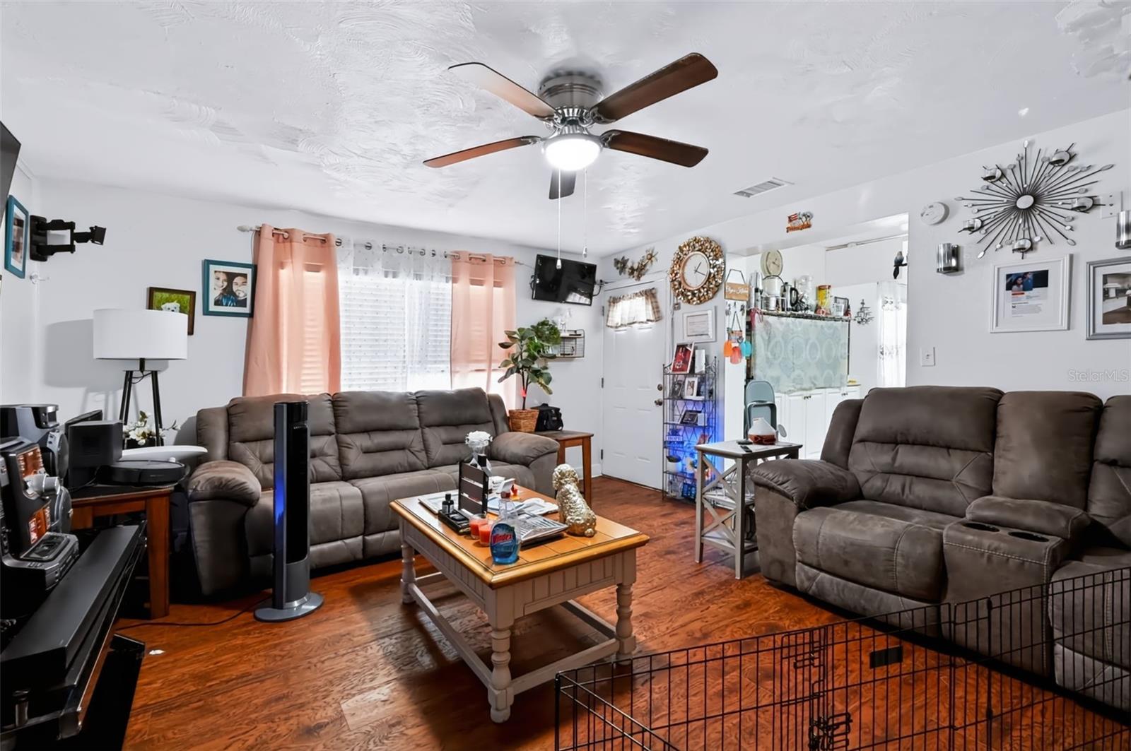 2409 GIDDENS AVE — photo 7