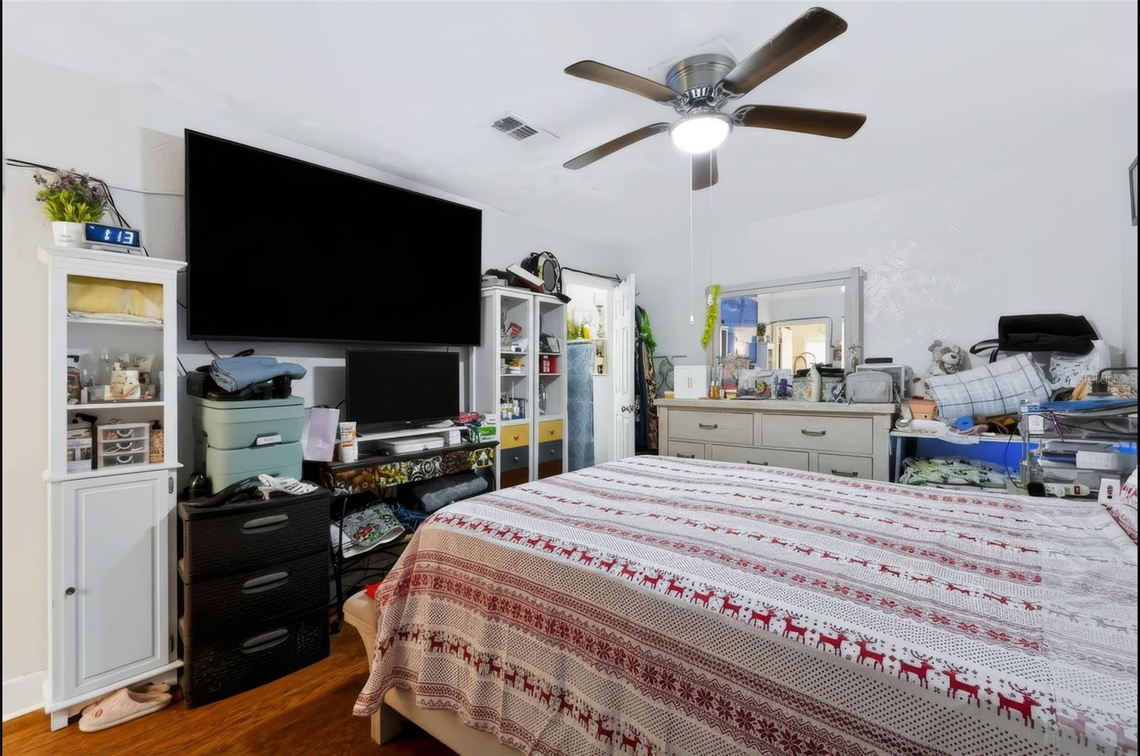 2409 GIDDENS AVE — photo 21