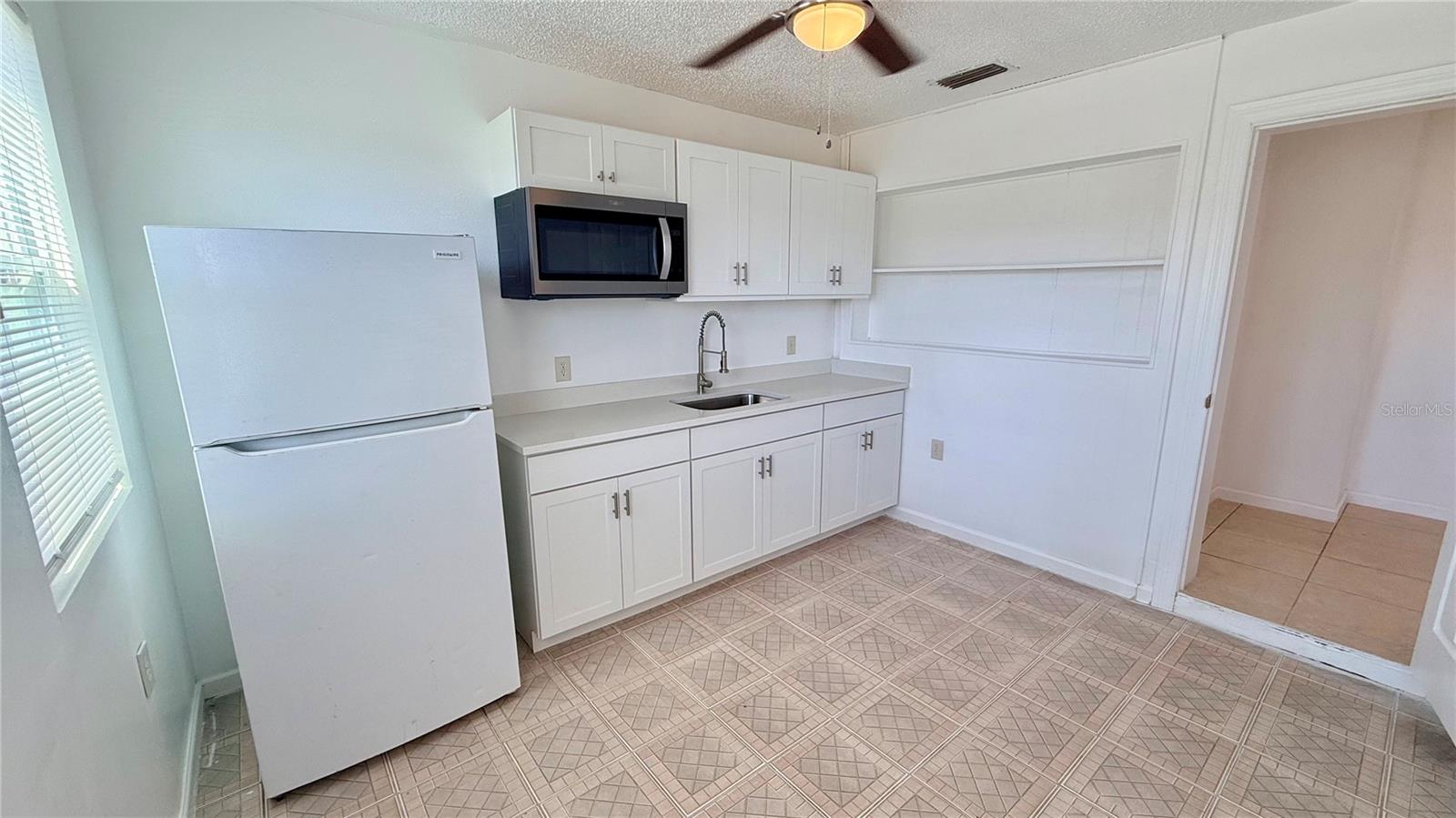 1903 24TH UNIT B ST — photo 14