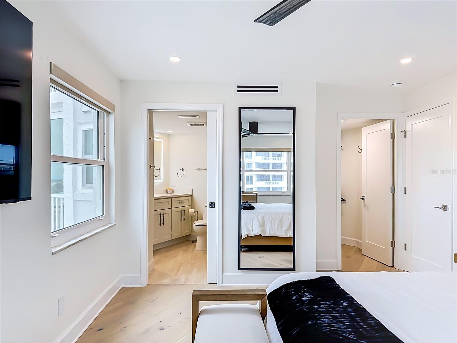 435 S GULFSTREAM AVE #1006 — photo 33