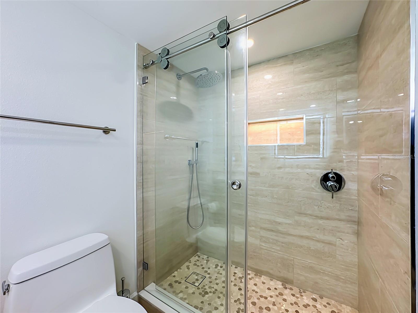 435 S GULFSTREAM AVE #1006 — photo 29