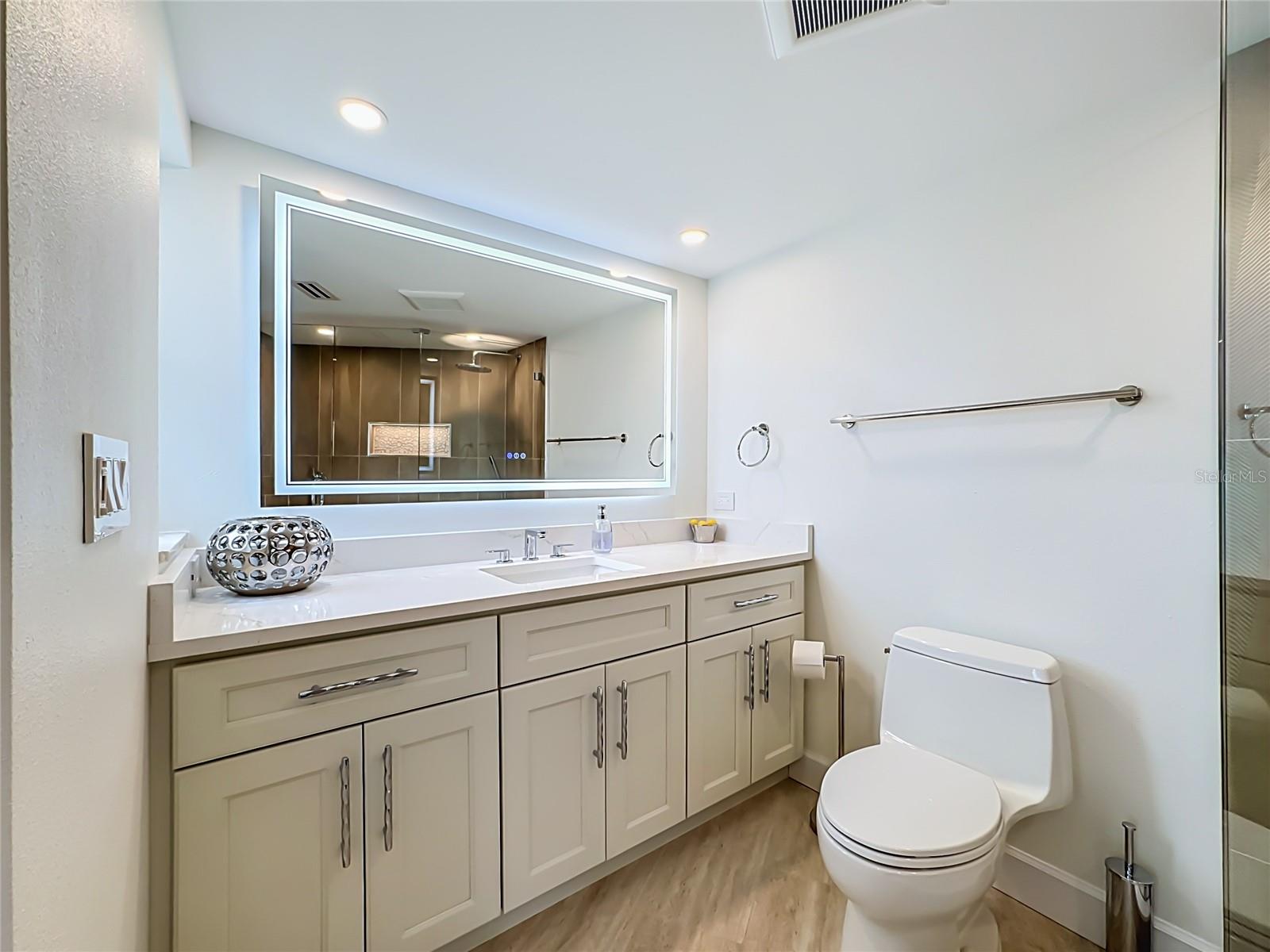 435 S GULFSTREAM AVE #1006 — photo 35
