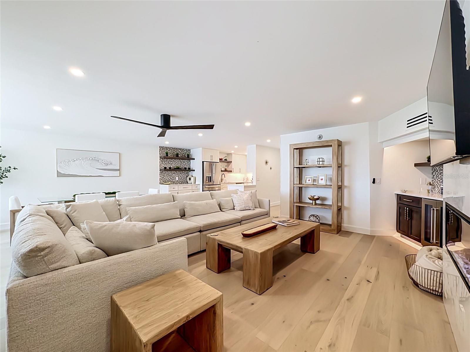 435 S GULFSTREAM AVE #1006 — photo 20