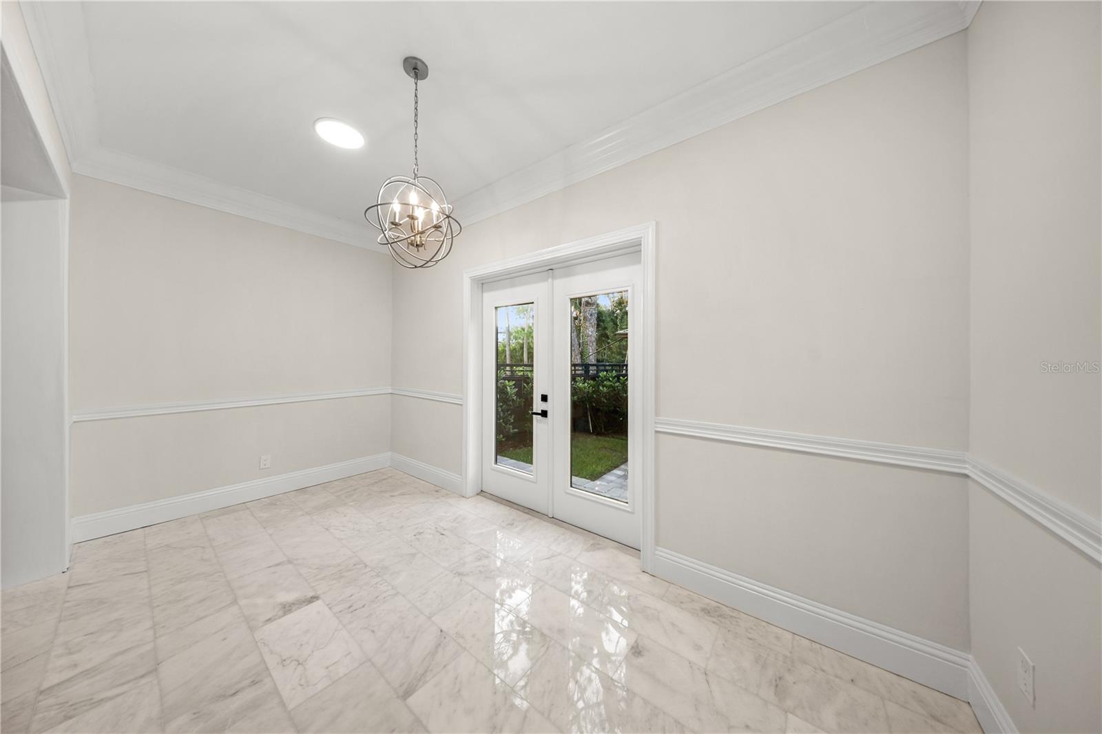 420 S ROYAL POINCIANA DR — photo 8