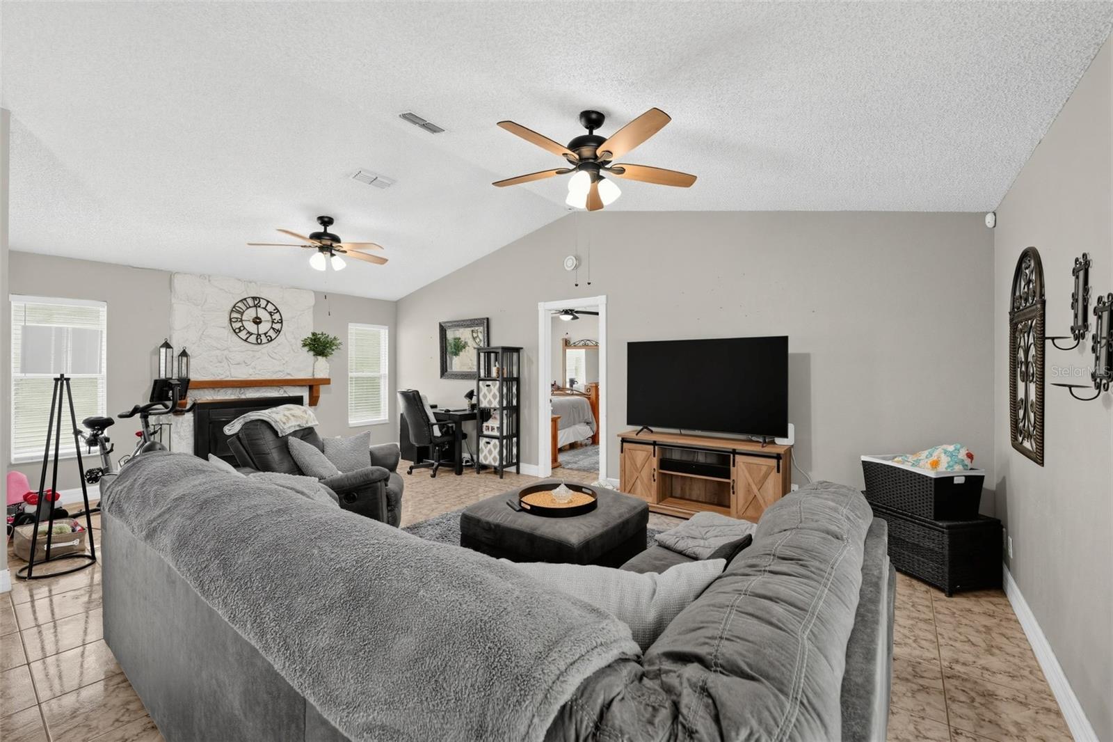 4165 ROLLING SPRINGS DR — photo 12