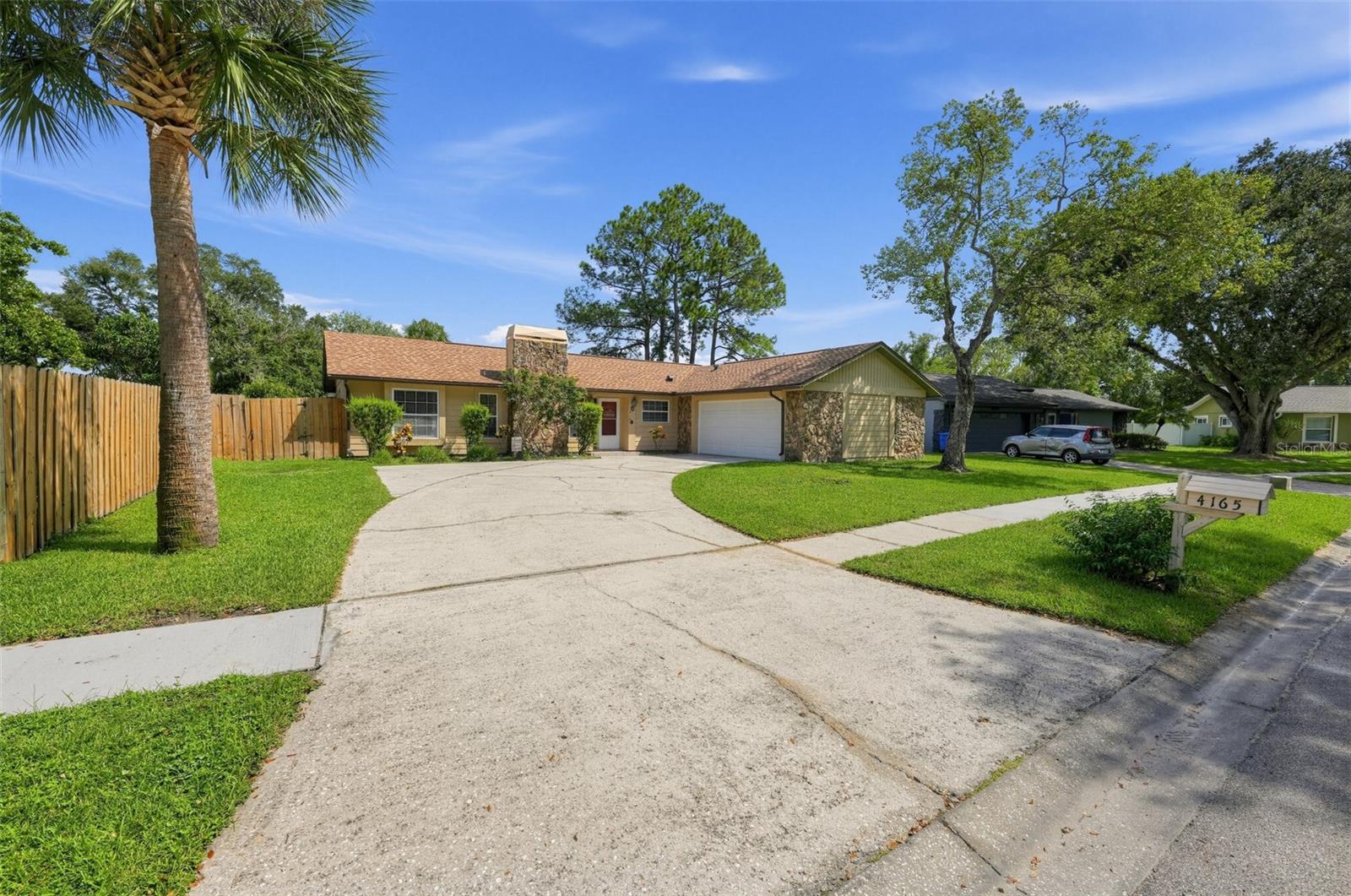 4165 ROLLING SPRINGS DR — photo 3