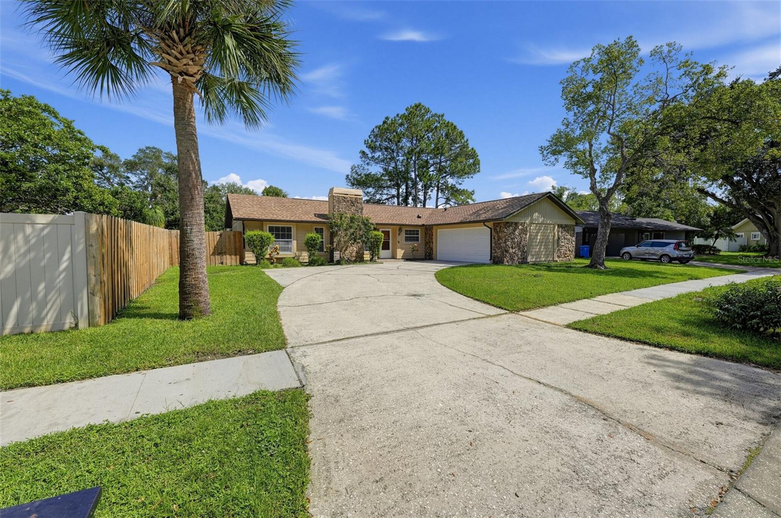 4165 ROLLING SPRINGS DR — photo 2