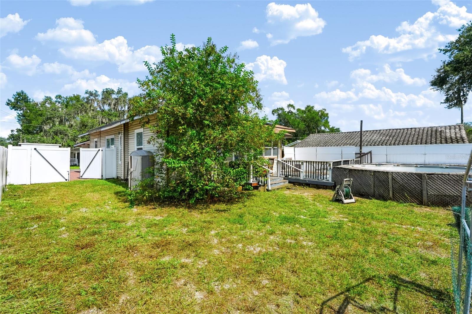 307 W CHERRY ST — photo 32