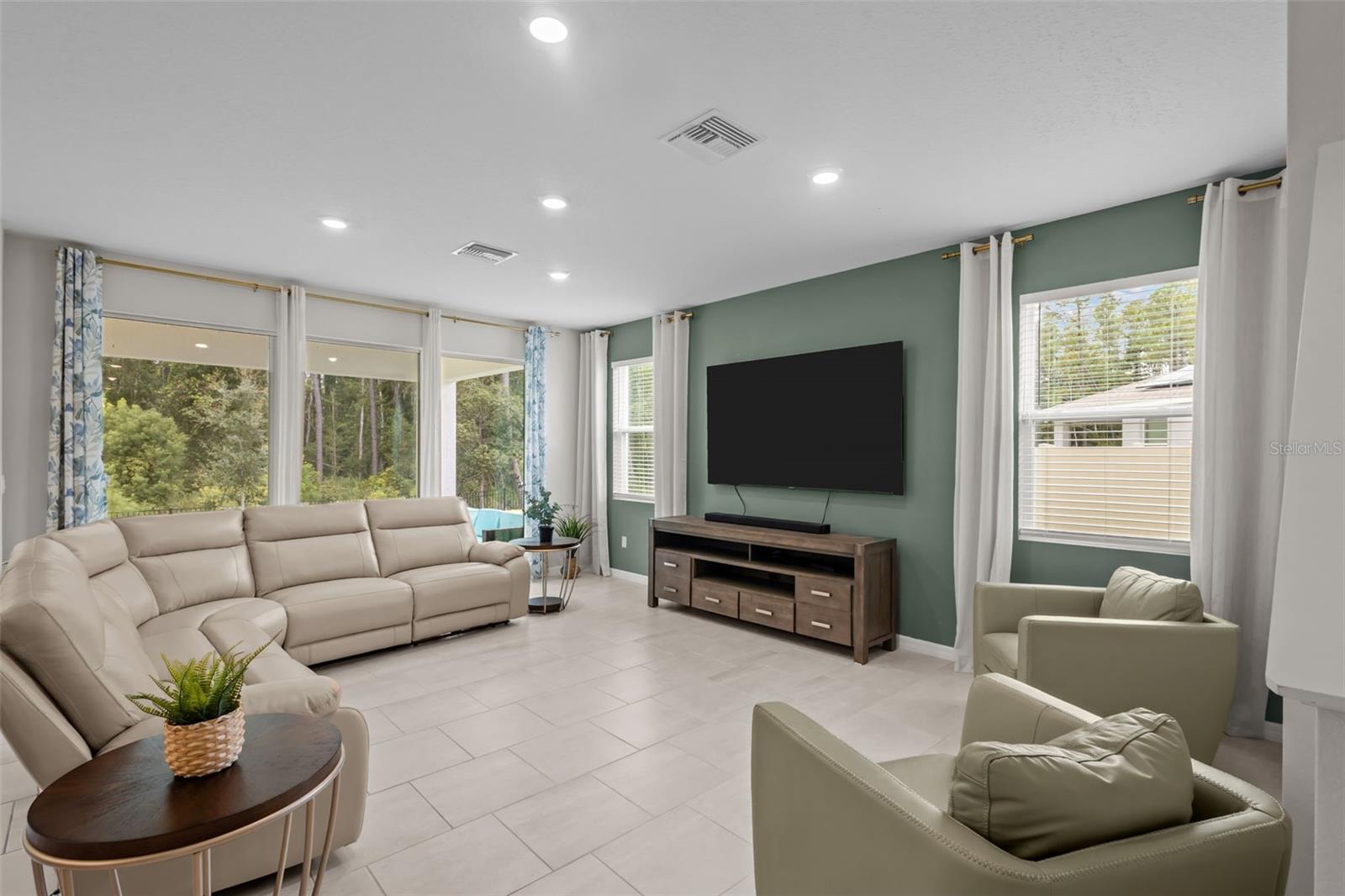 6847 DAINTREE CT — photo 2