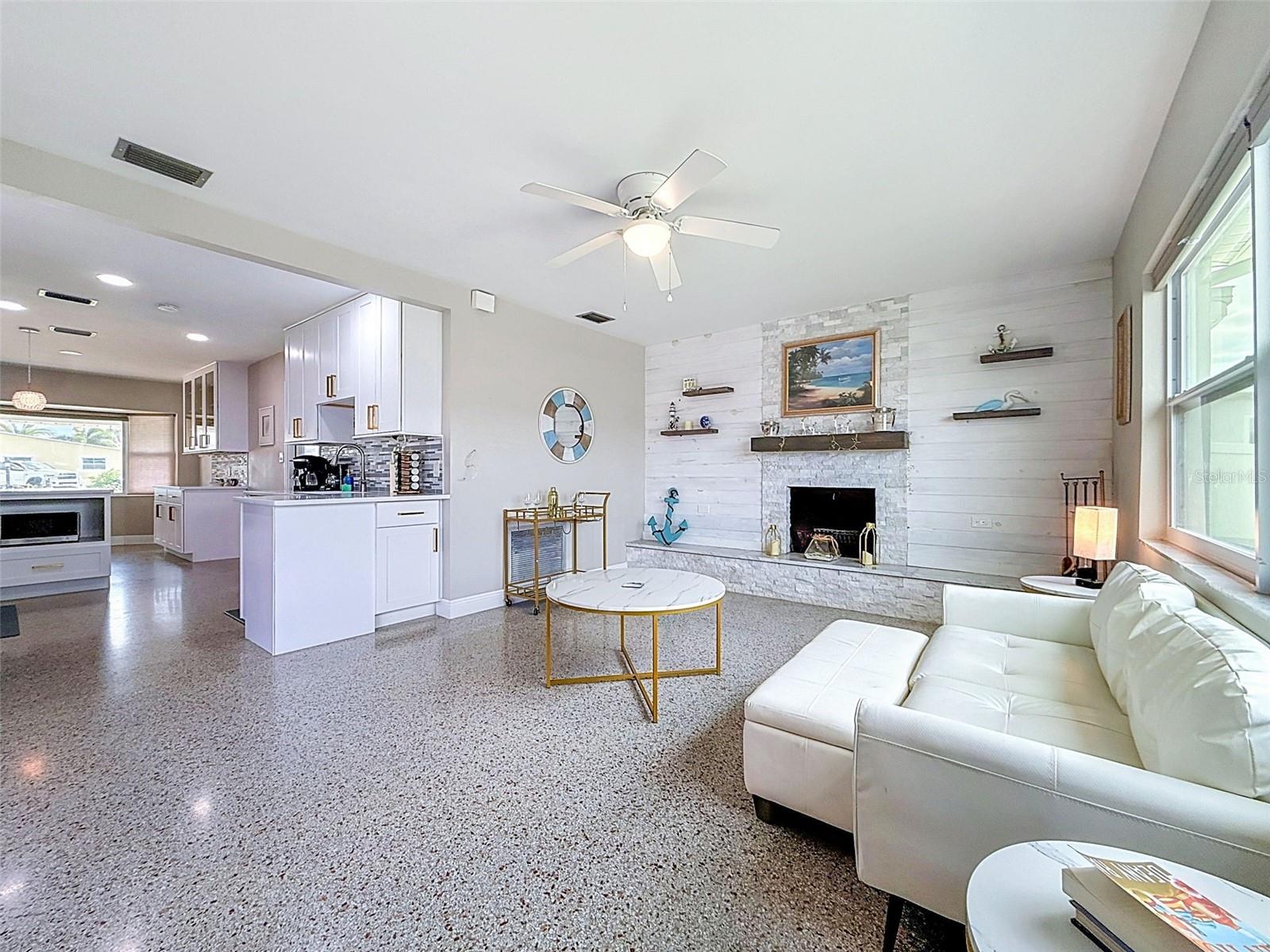 8723 HICKORYWOOD LN — photo 14