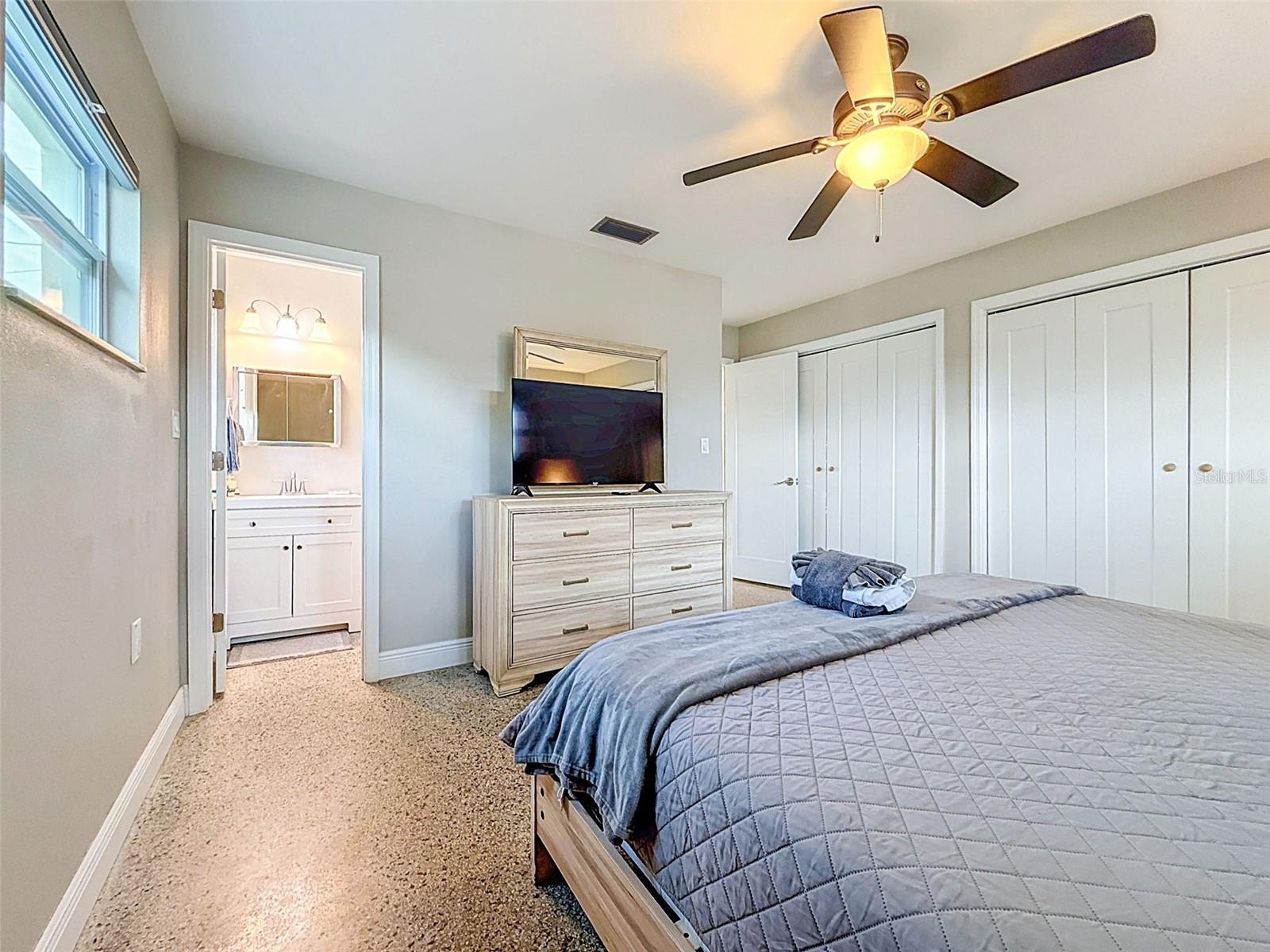 8723 HICKORYWOOD LN — photo 32