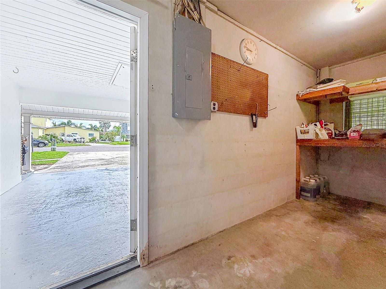 8723 HICKORYWOOD LN — photo 47