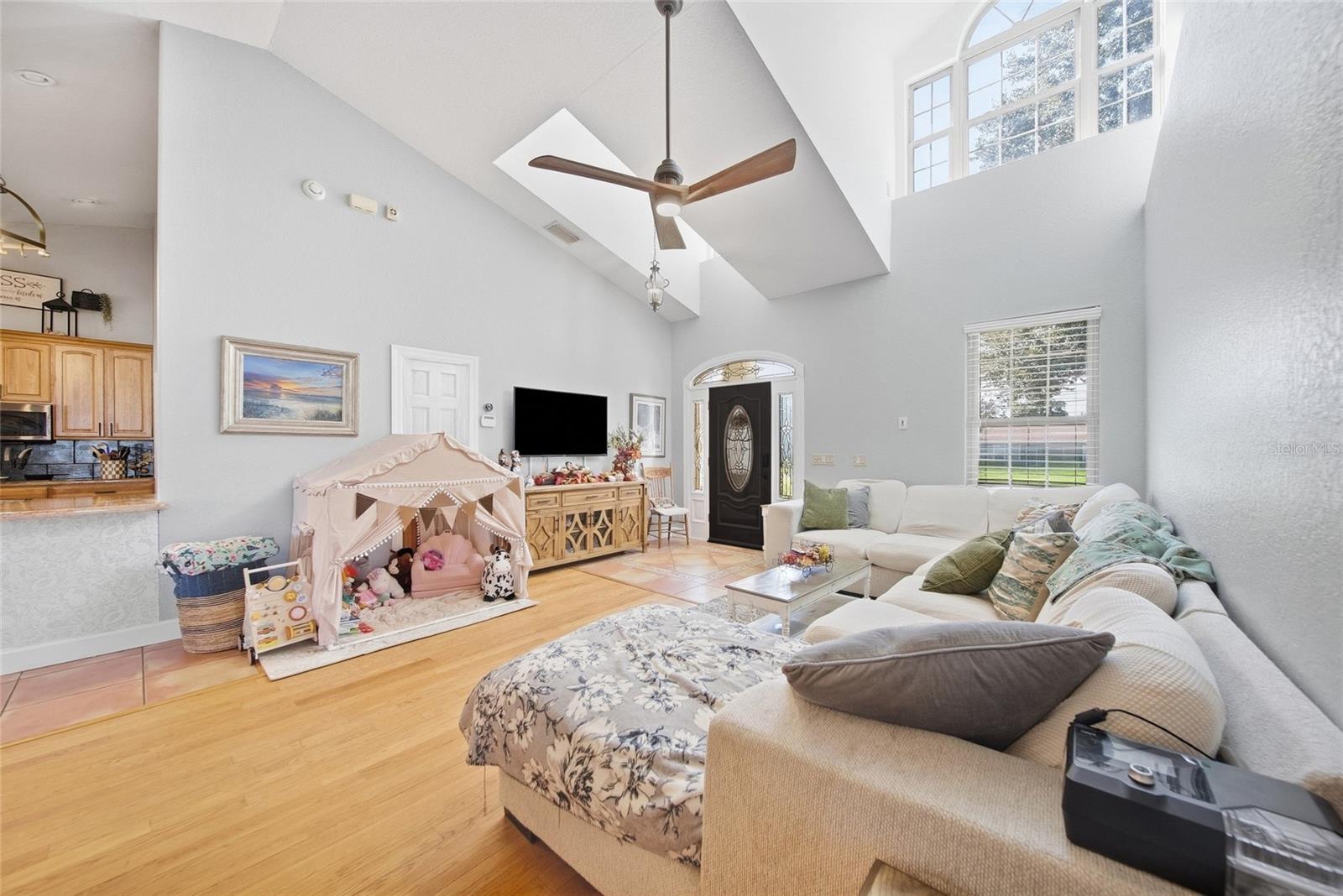 13100 LILITA AVE — photo 7