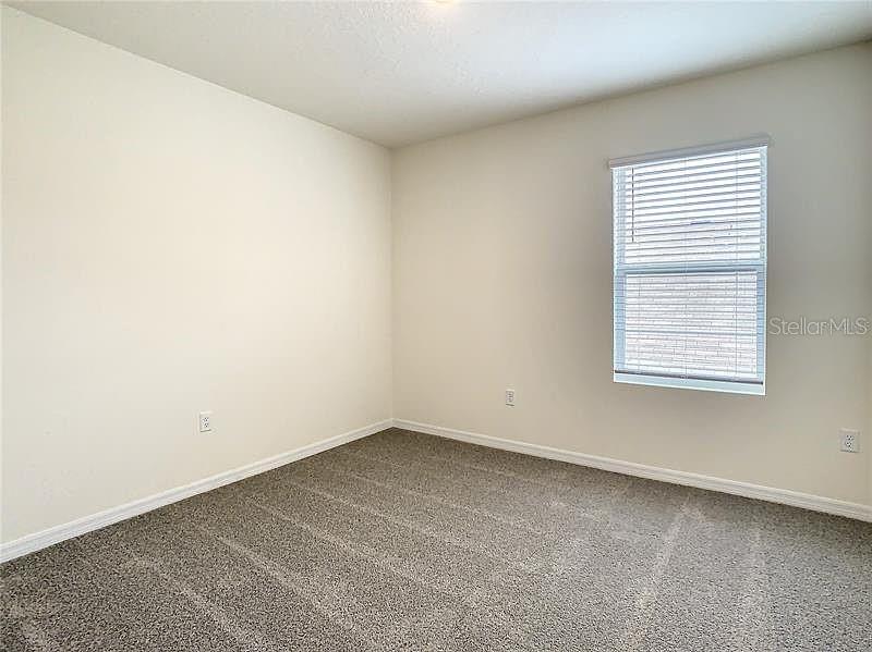 17016 OVAL RUM DR — photo 38